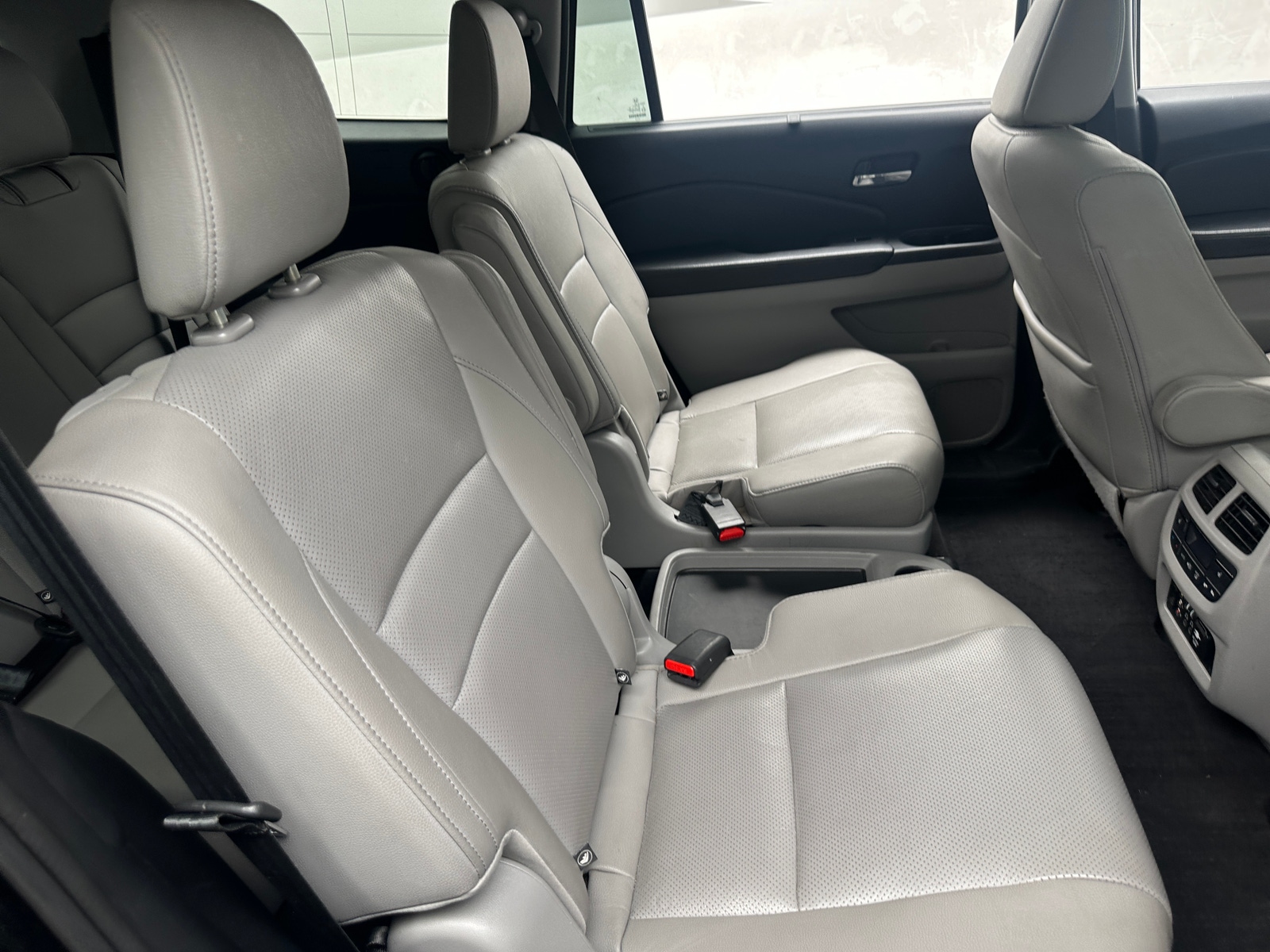 Thumbnail: 2017 Honda Pilot - 6