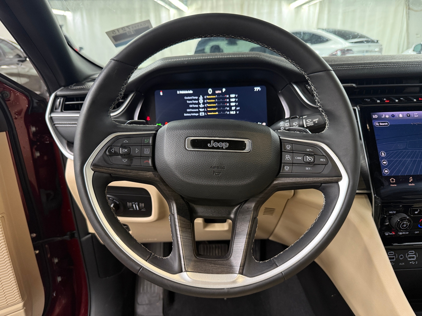 Thumbnail: 2023 Jeep Grand Cherokee L - 4