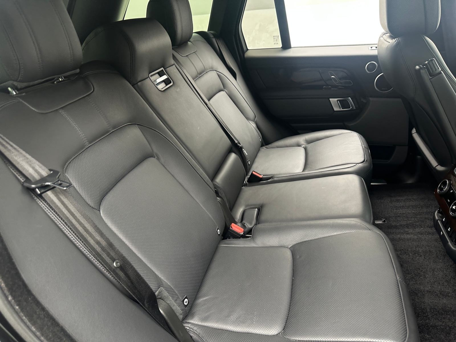Thumbnail: 2021 Land Rover Range Rover - 5