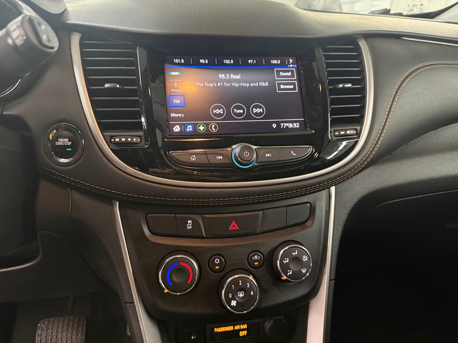 Thumbnail: 2021 Chevrolet Trax - 3