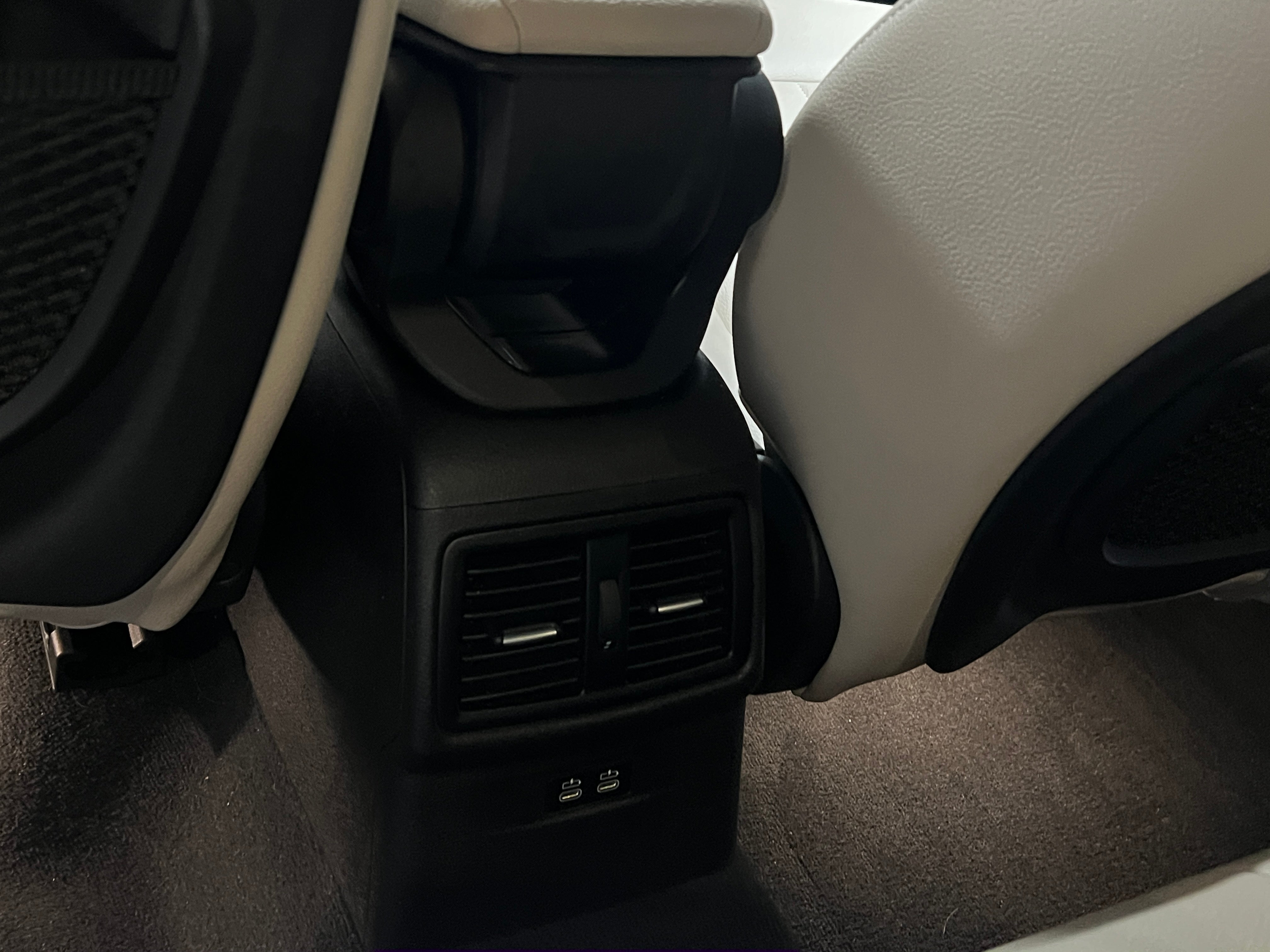 2020 BMW X1 28i