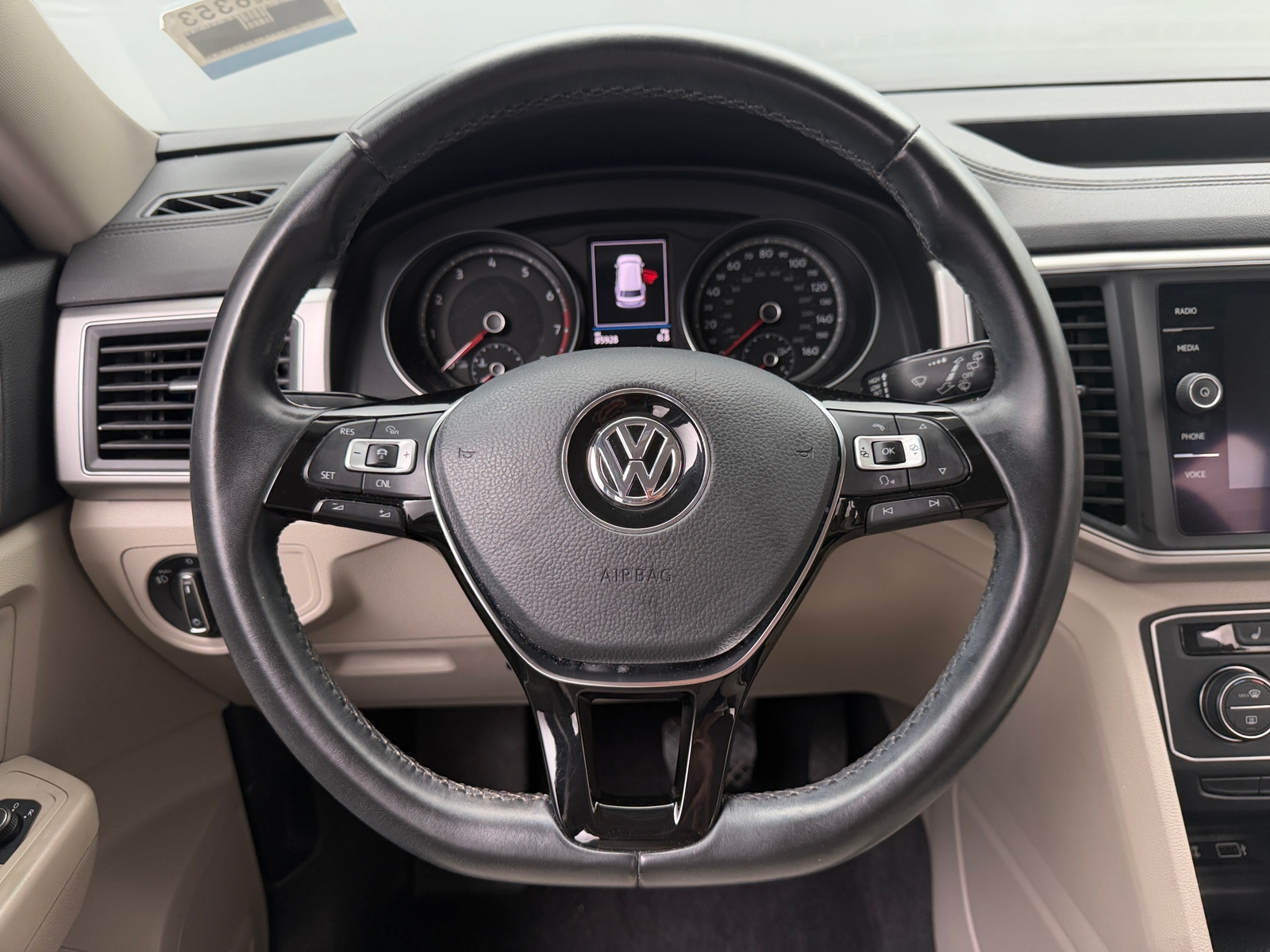 Thumbnail: 2018 Volkswagen Atlas - 4