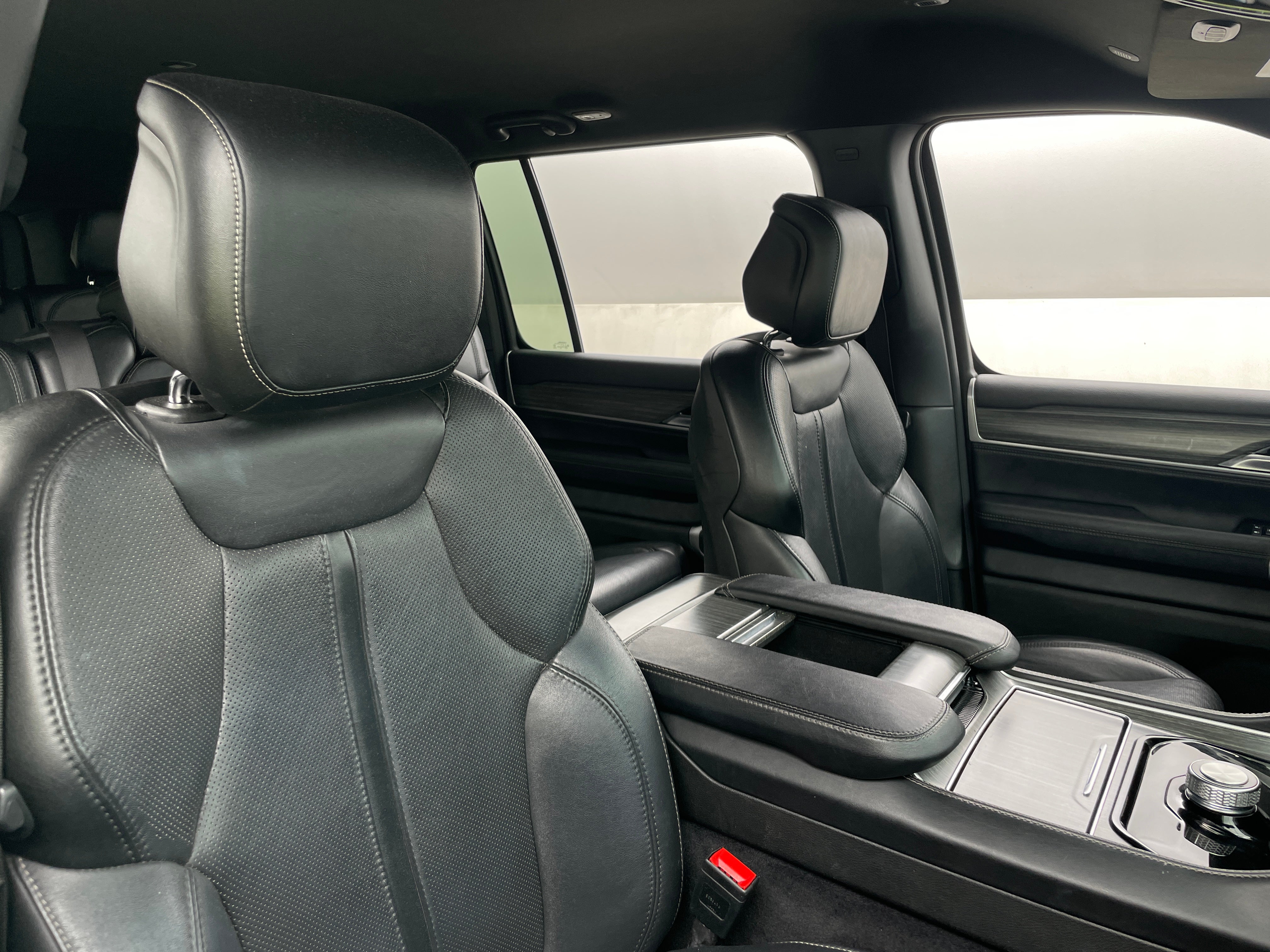 2024 Jeep Wagoneer L