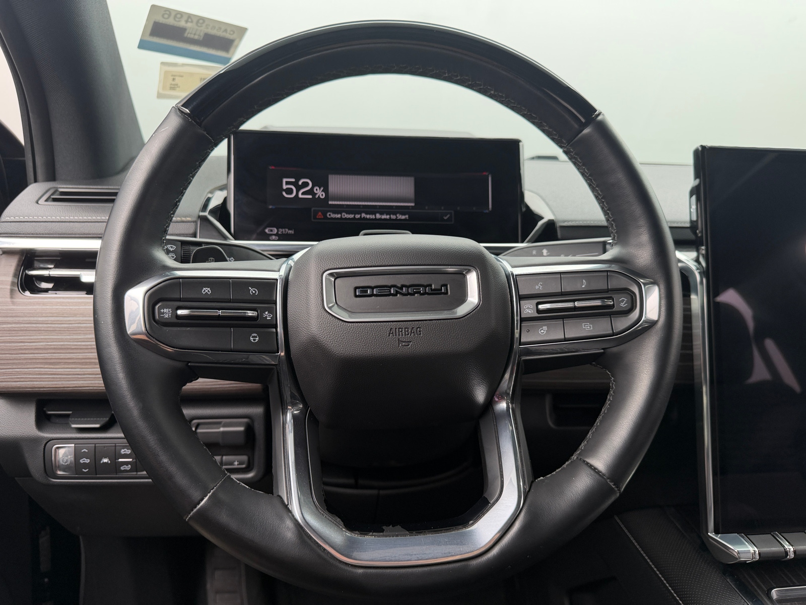 Thumbnail: 2025 GMC Sierra EV - 4