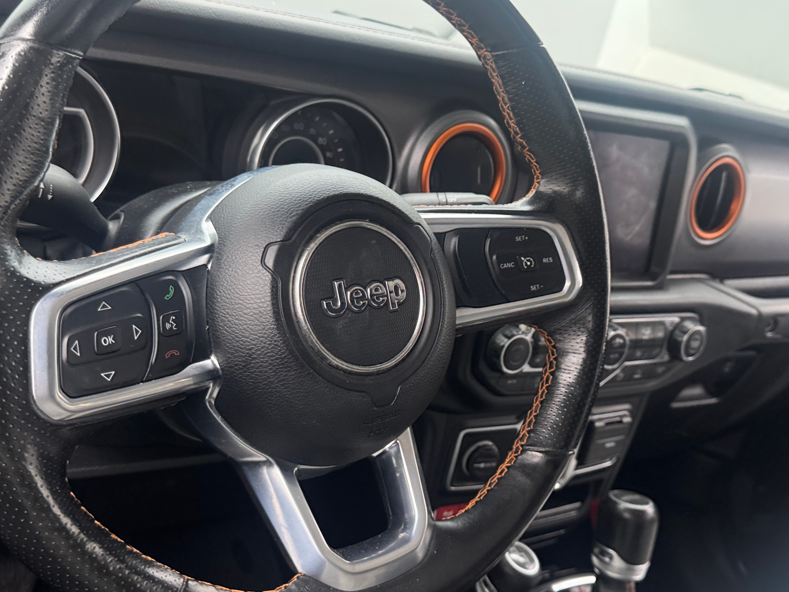 Thumbnail: 2020 Jeep Gladiator - 4