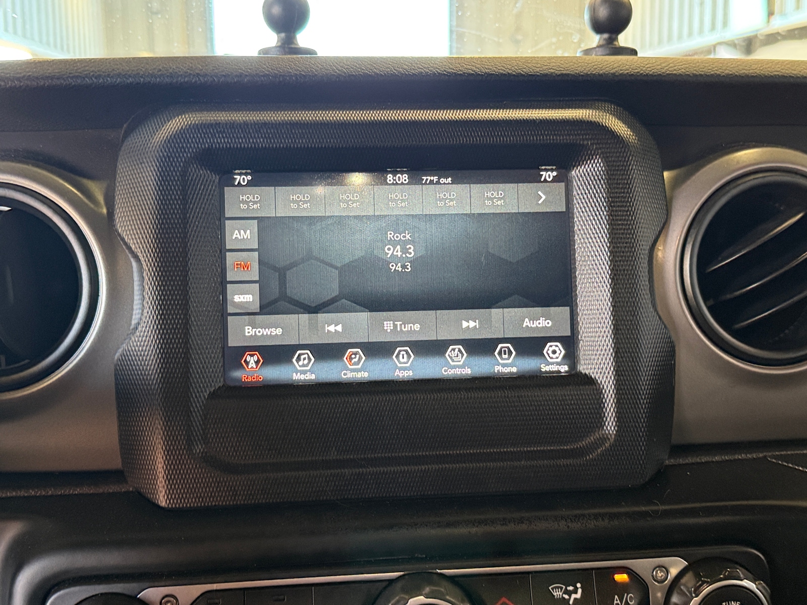 Thumbnail: 2021 Jeep Gladiator - 4
