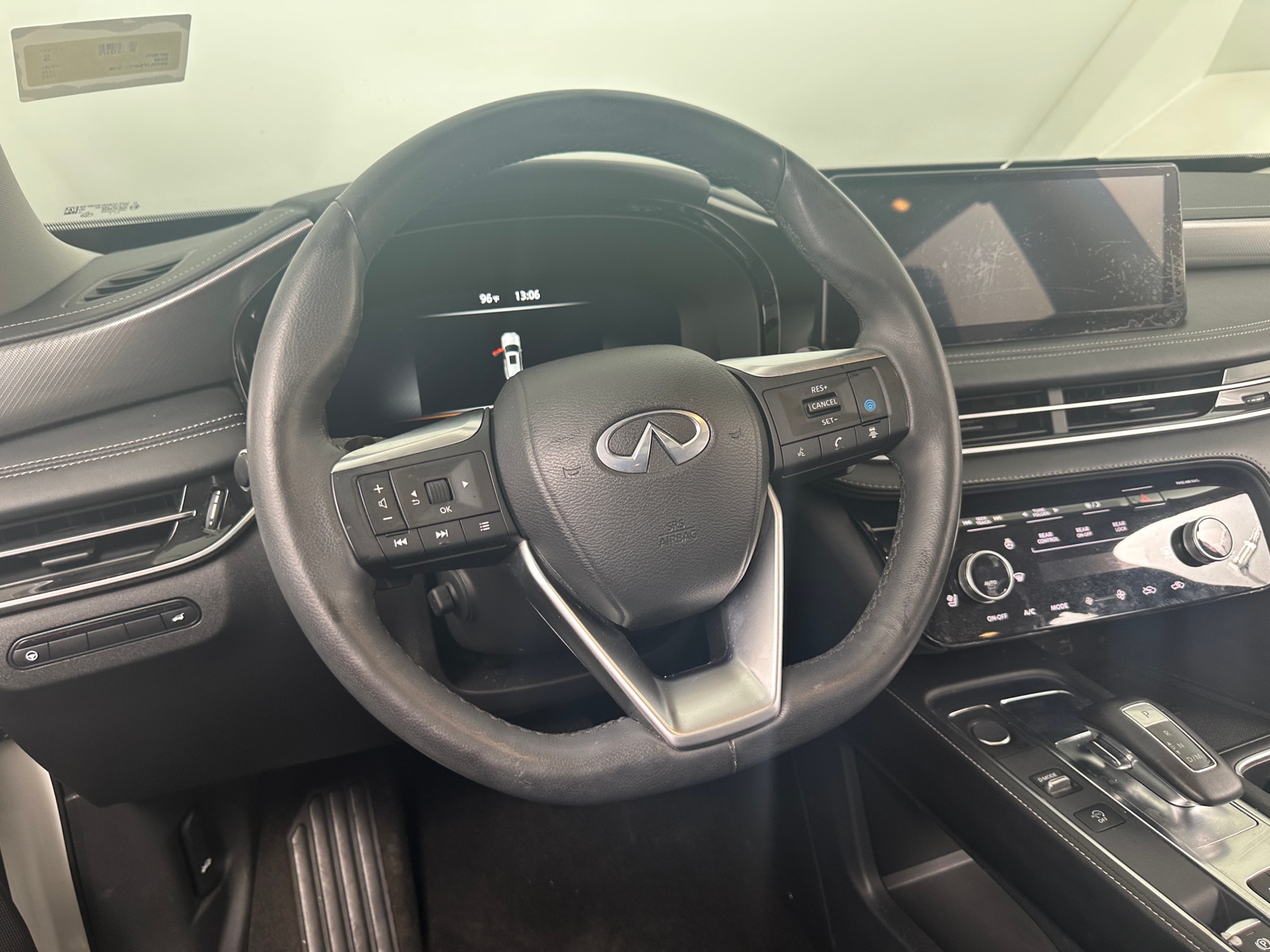 Thumbnail: 2023 INFINITI QX60 - 4