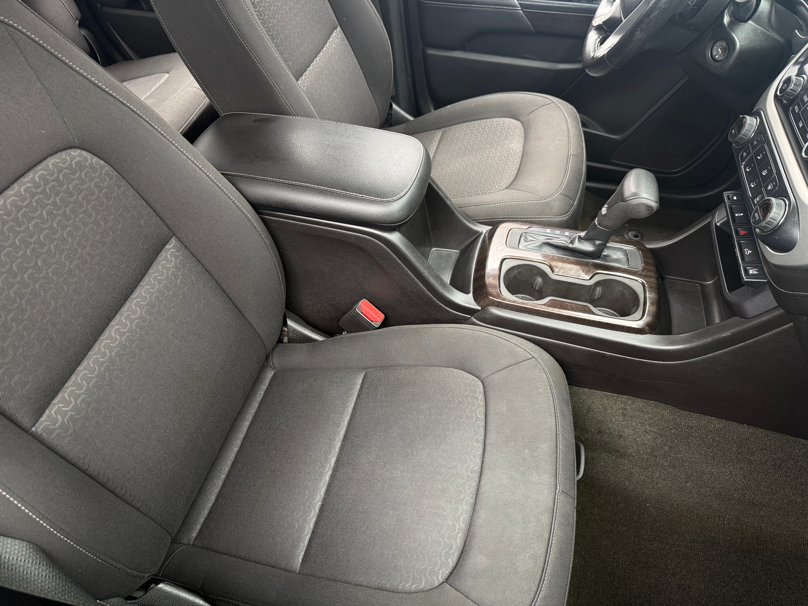 Thumbnail: 2016 GMC Canyon - 2