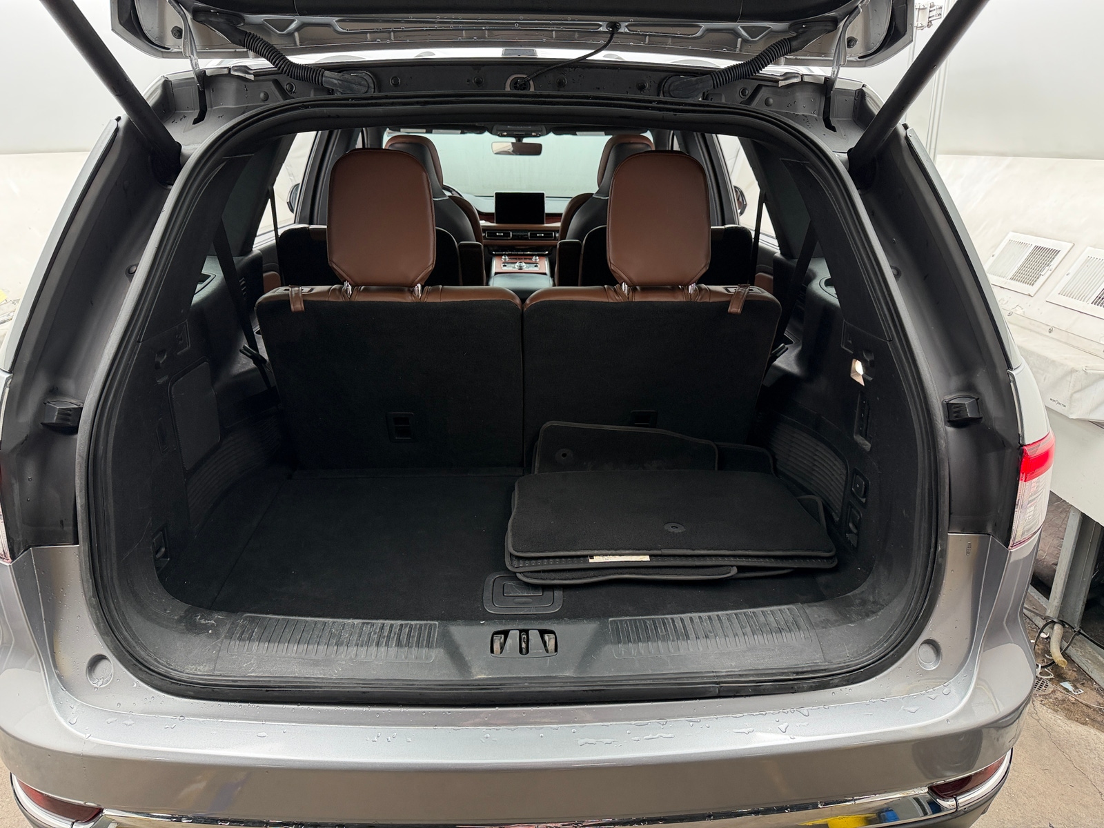 Thumbnail: 2021 Lincoln Aviator - 6