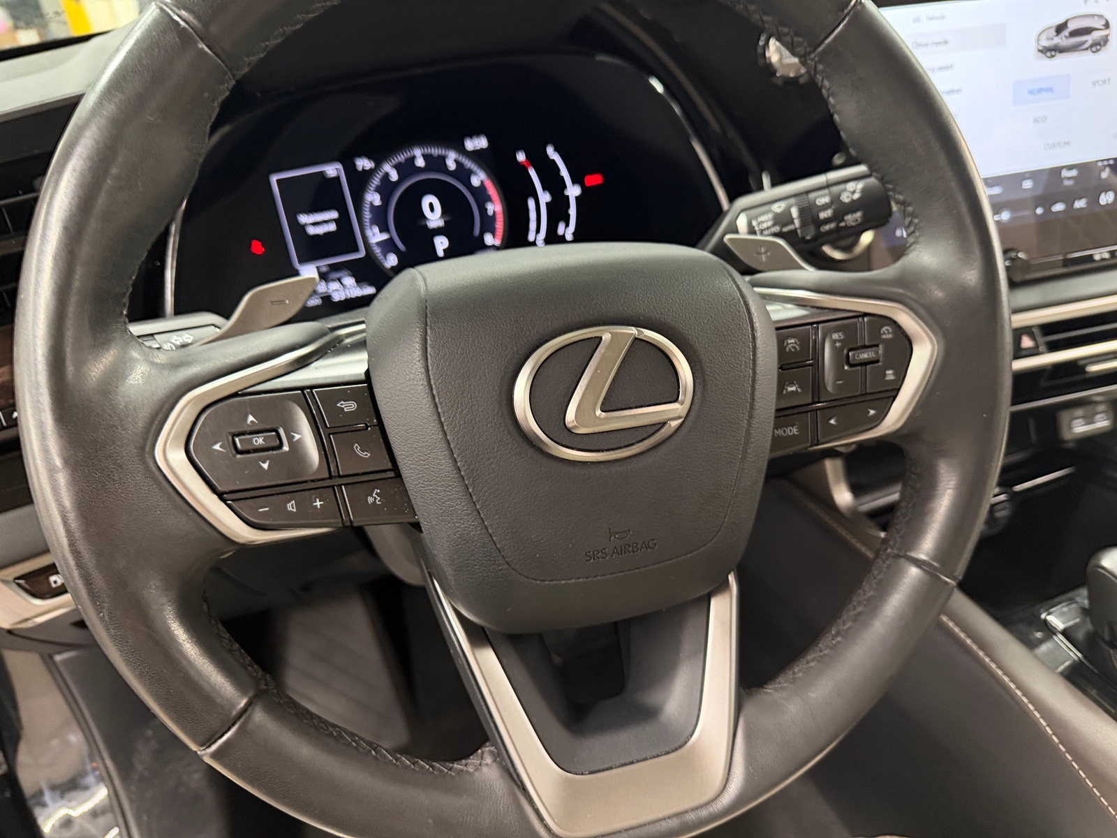 Thumbnail: 2023 Lexus RX - 5