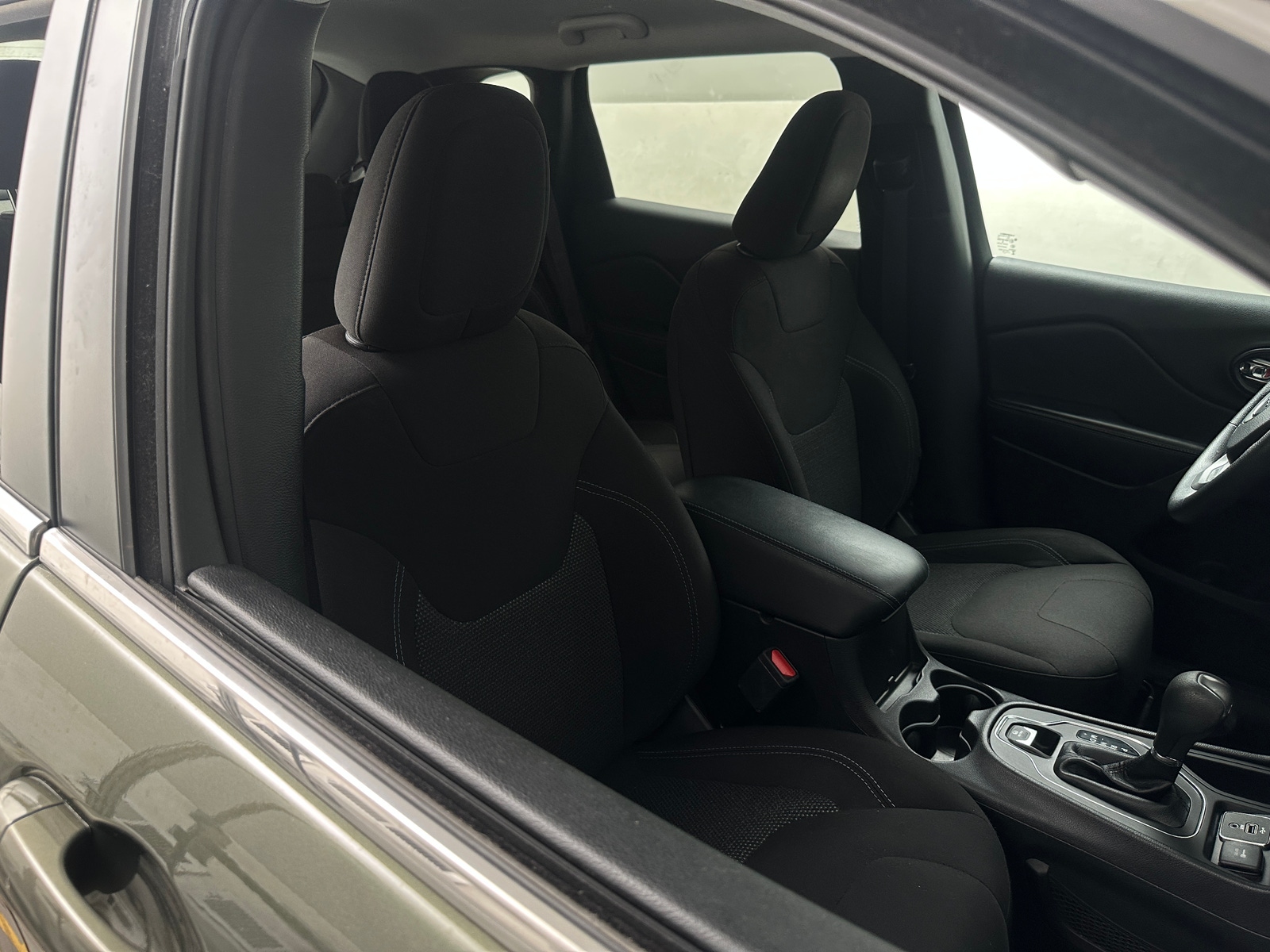 Thumbnail: 2019 Jeep Cherokee - 2