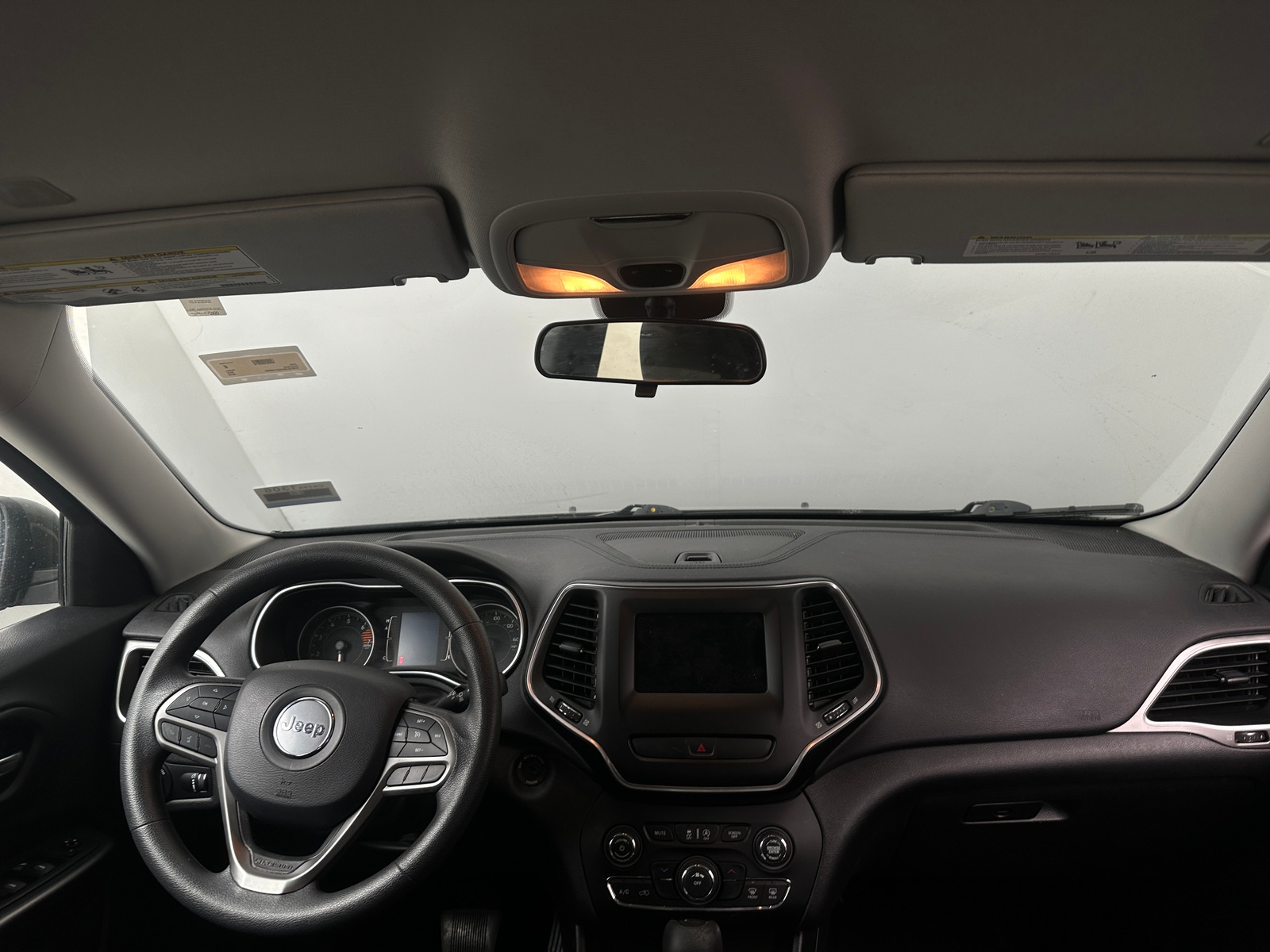 Thumbnail: 2019 Jeep Cherokee - 3