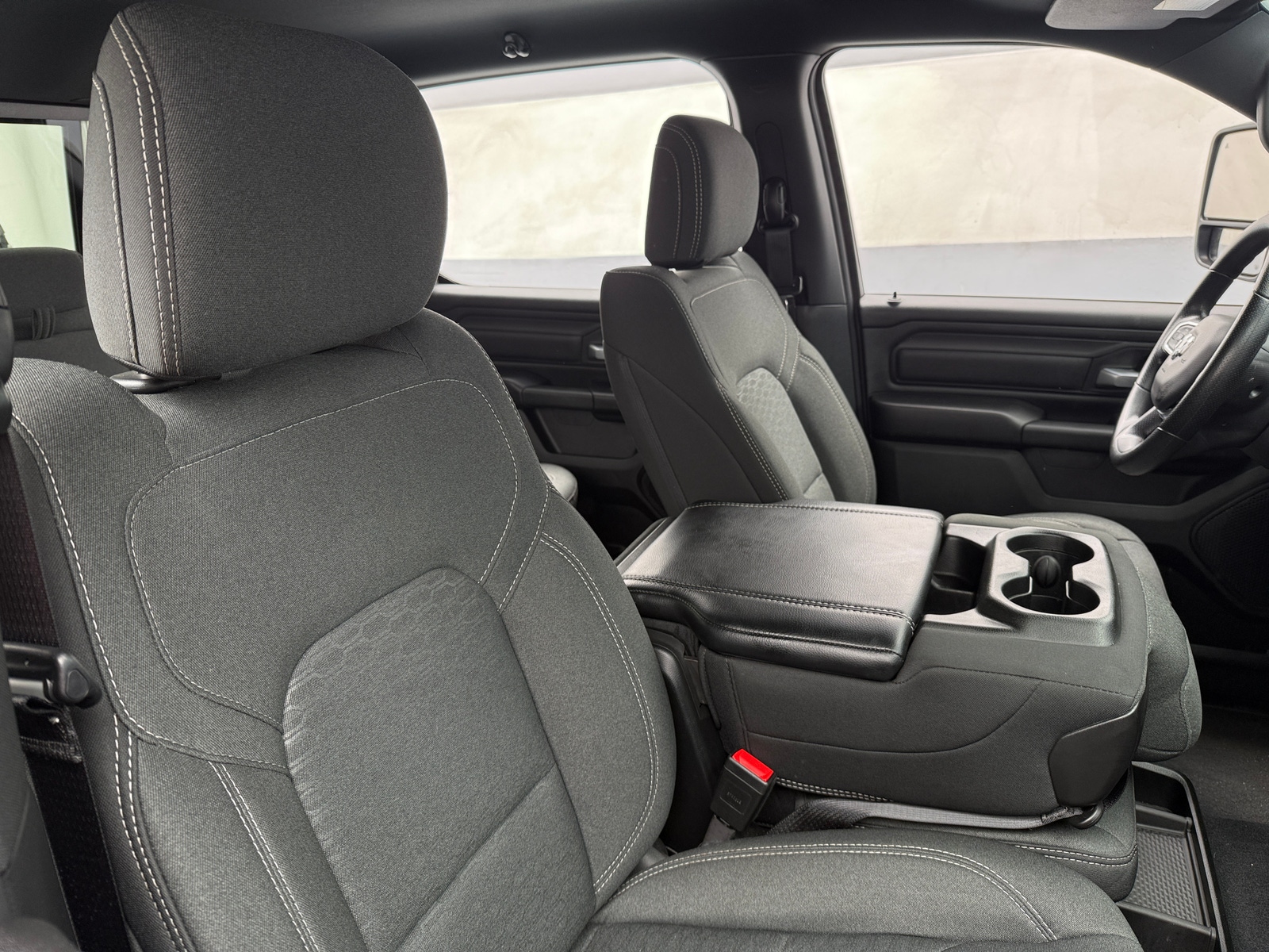 Thumbnail: 2025 RAM 1500 - 2