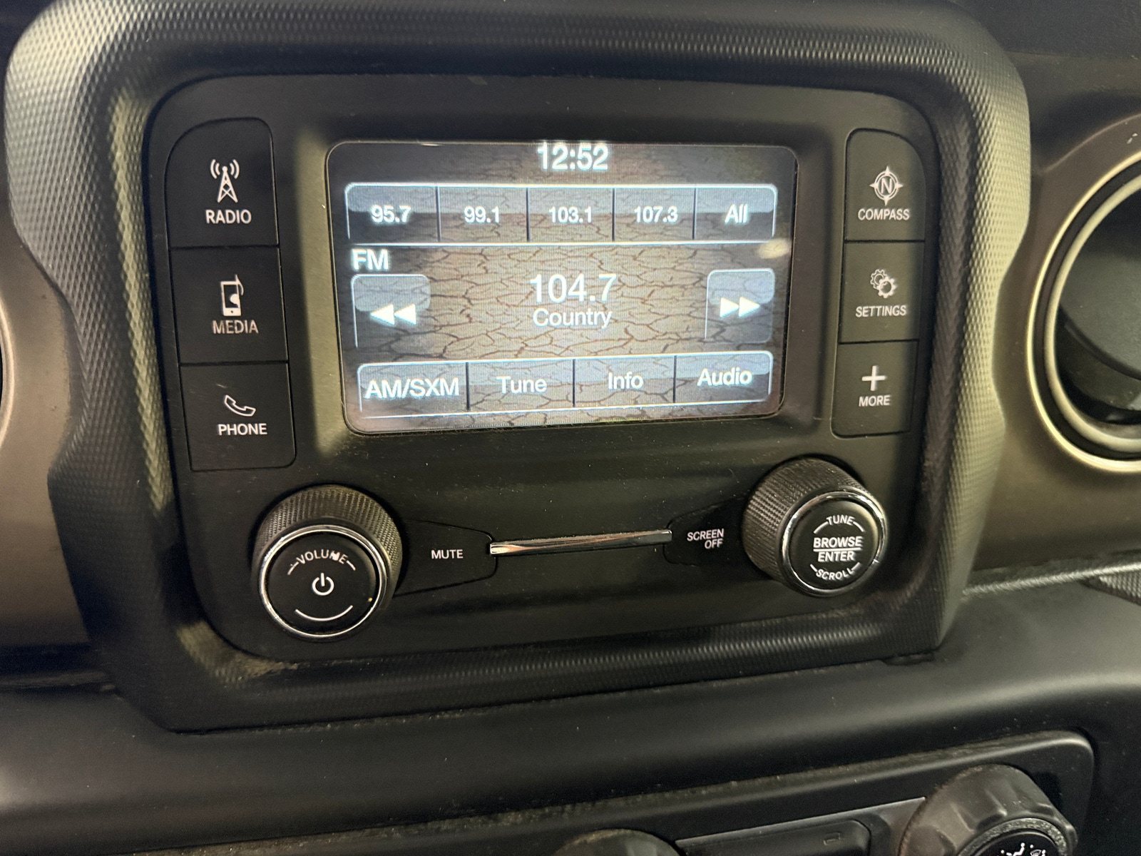 Thumbnail: 2018 Jeep Wrangler - 4