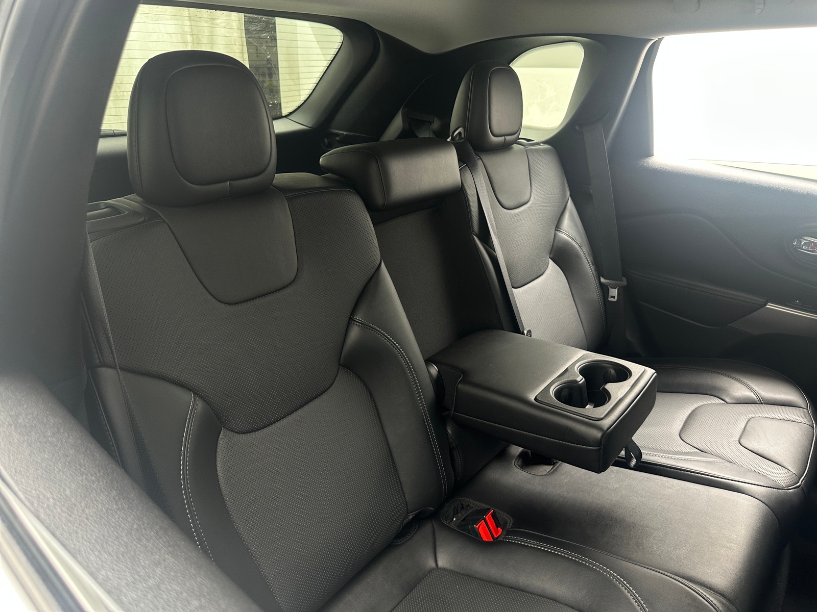 Thumbnail: 2021 Jeep Cherokee - 5