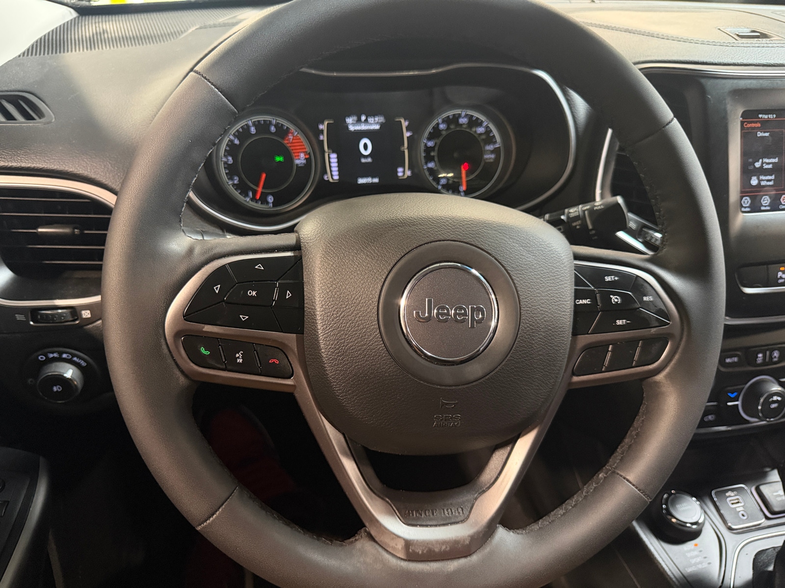Thumbnail: 2021 Jeep Cherokee - 4