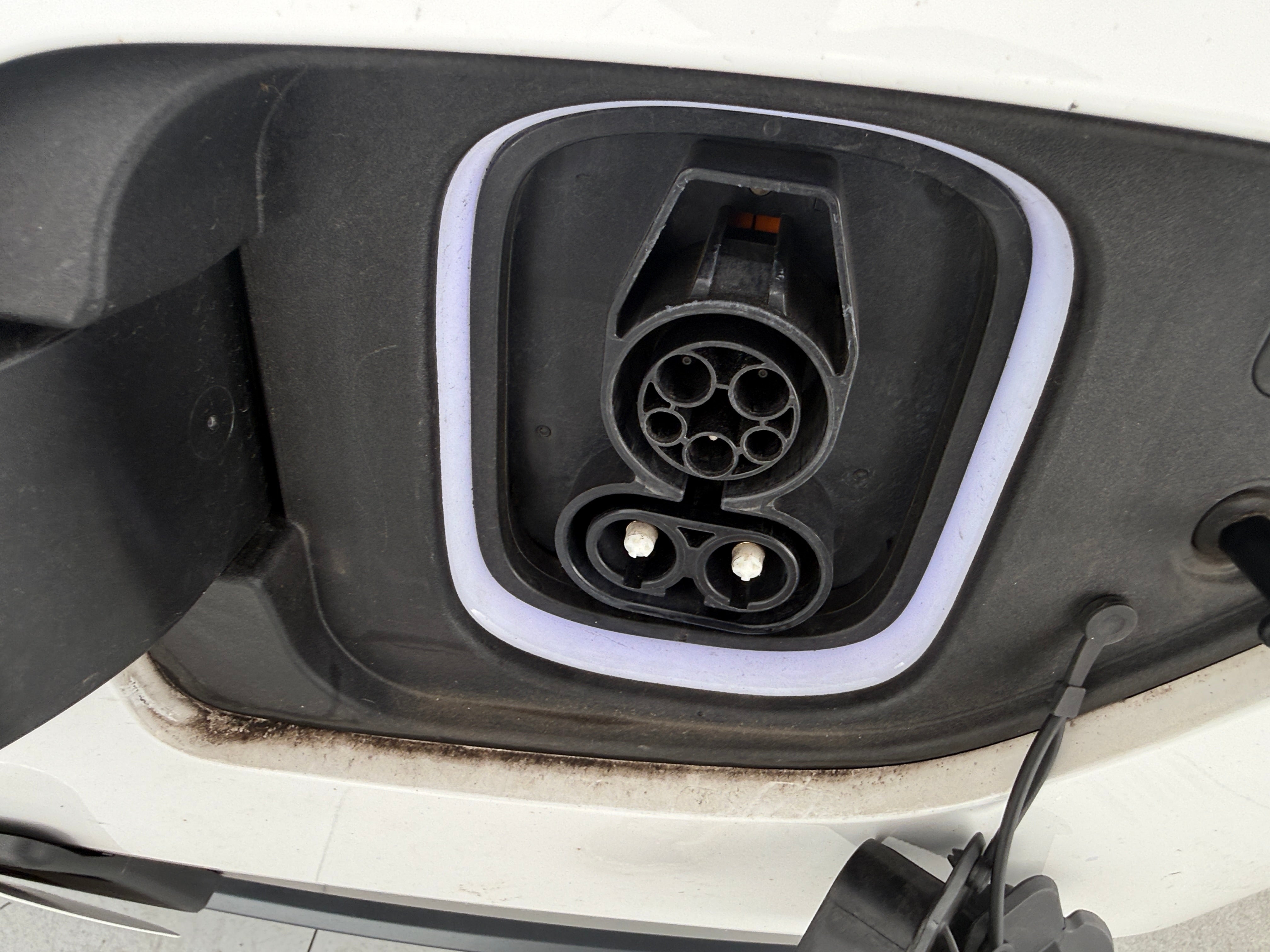 Used 2023 Hyundai Kona EV SEL with VIN KM8K33AG7PU165782 for sale in Auburn, WA