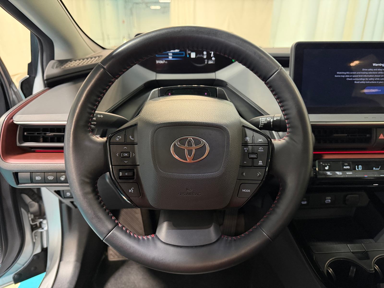 Thumbnail: 2024 Toyota Prius Prime - 4