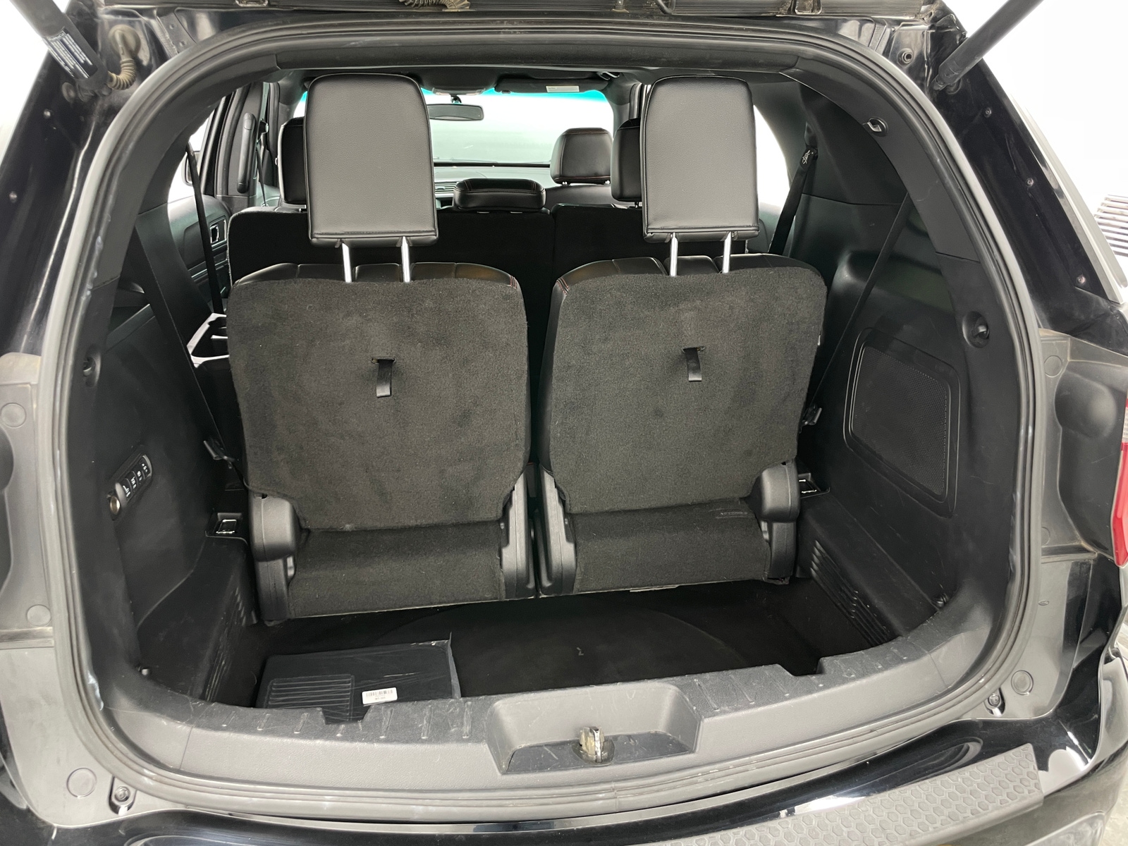 Thumbnail: 2017 Ford Explorer - 6