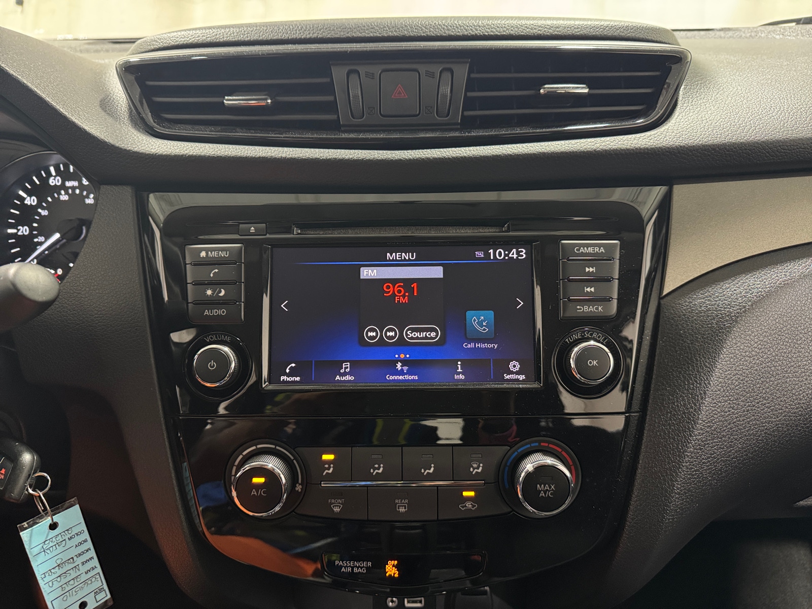 Thumbnail: 2019 Nissan Rogue Sport - 4