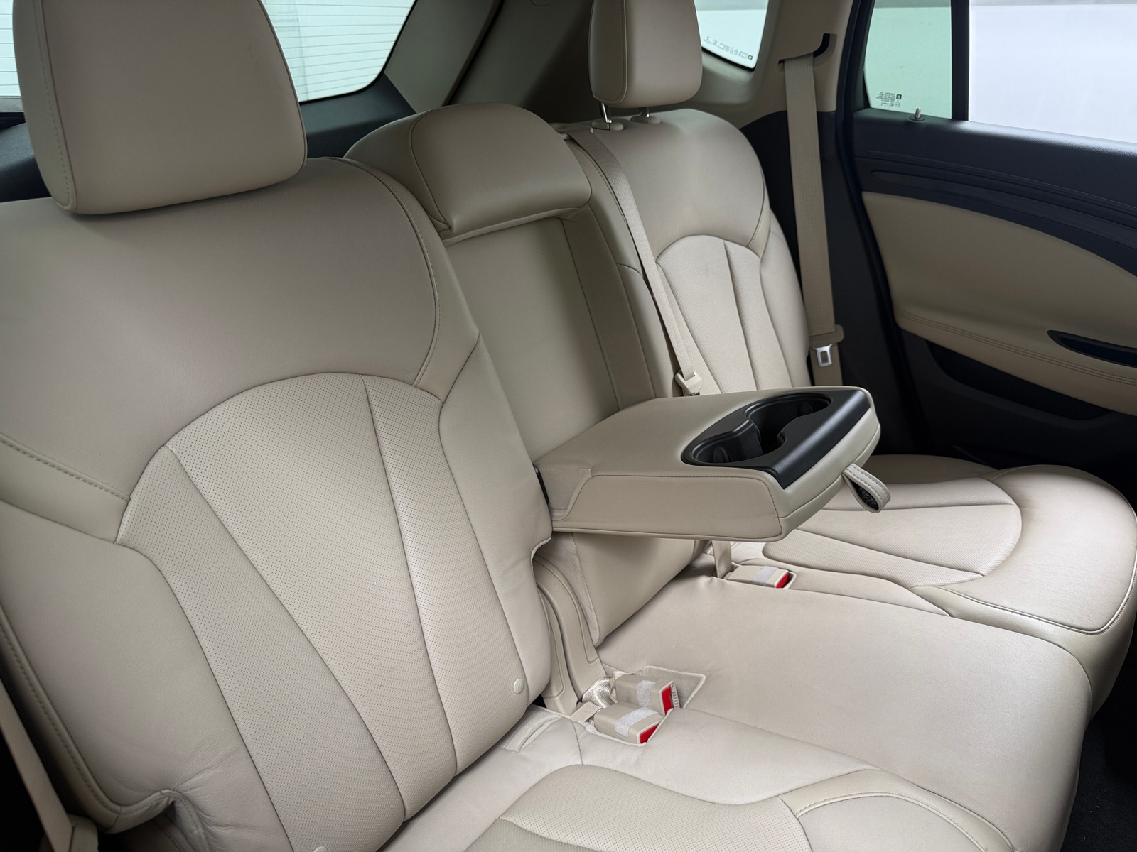 Thumbnail: 2016 Buick Envision - 5