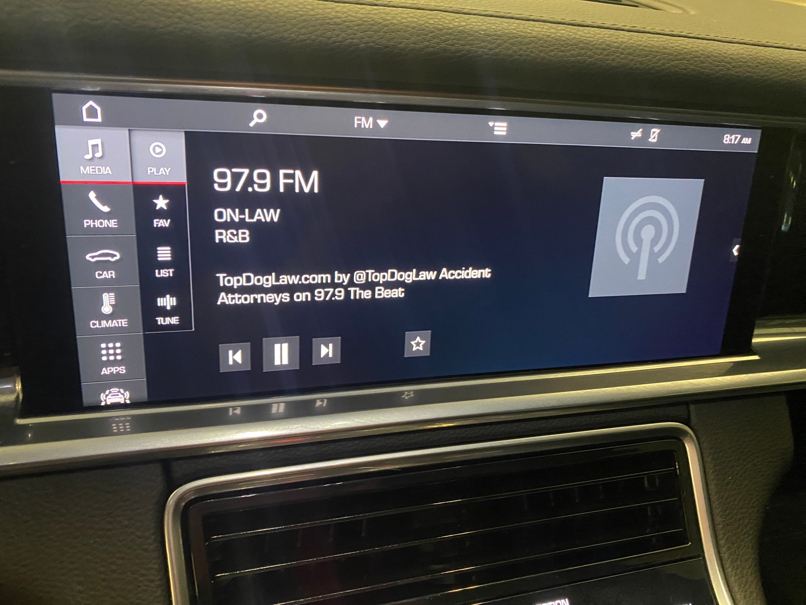 Thumbnail: 2019 Porsche Panamera - 3