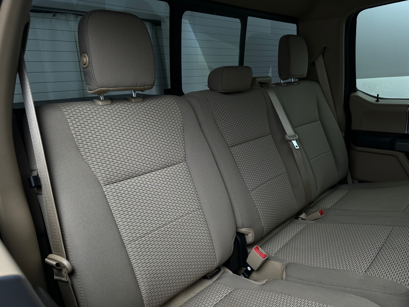 Thumbnail: 2018 Ford Econoline - 6