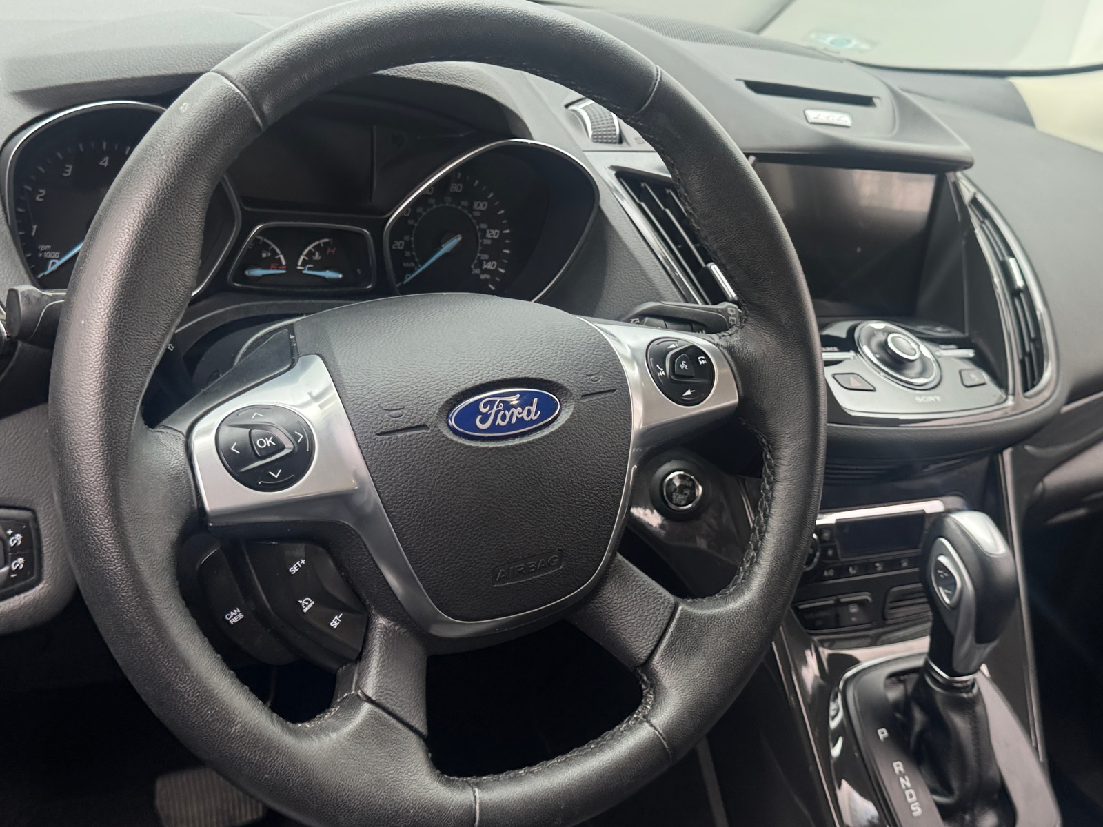 Thumbnail: 2016 Ford Escape - 4