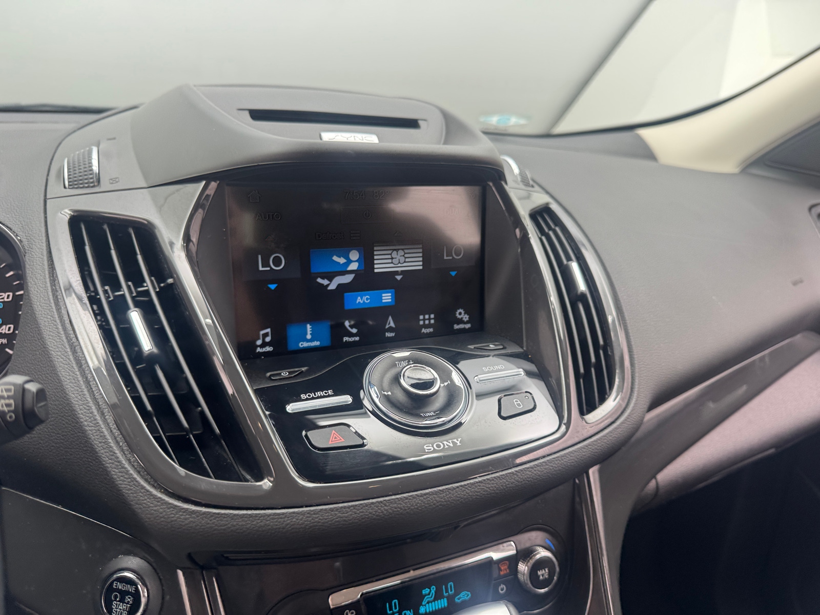 Thumbnail: 2016 Ford Escape - 3