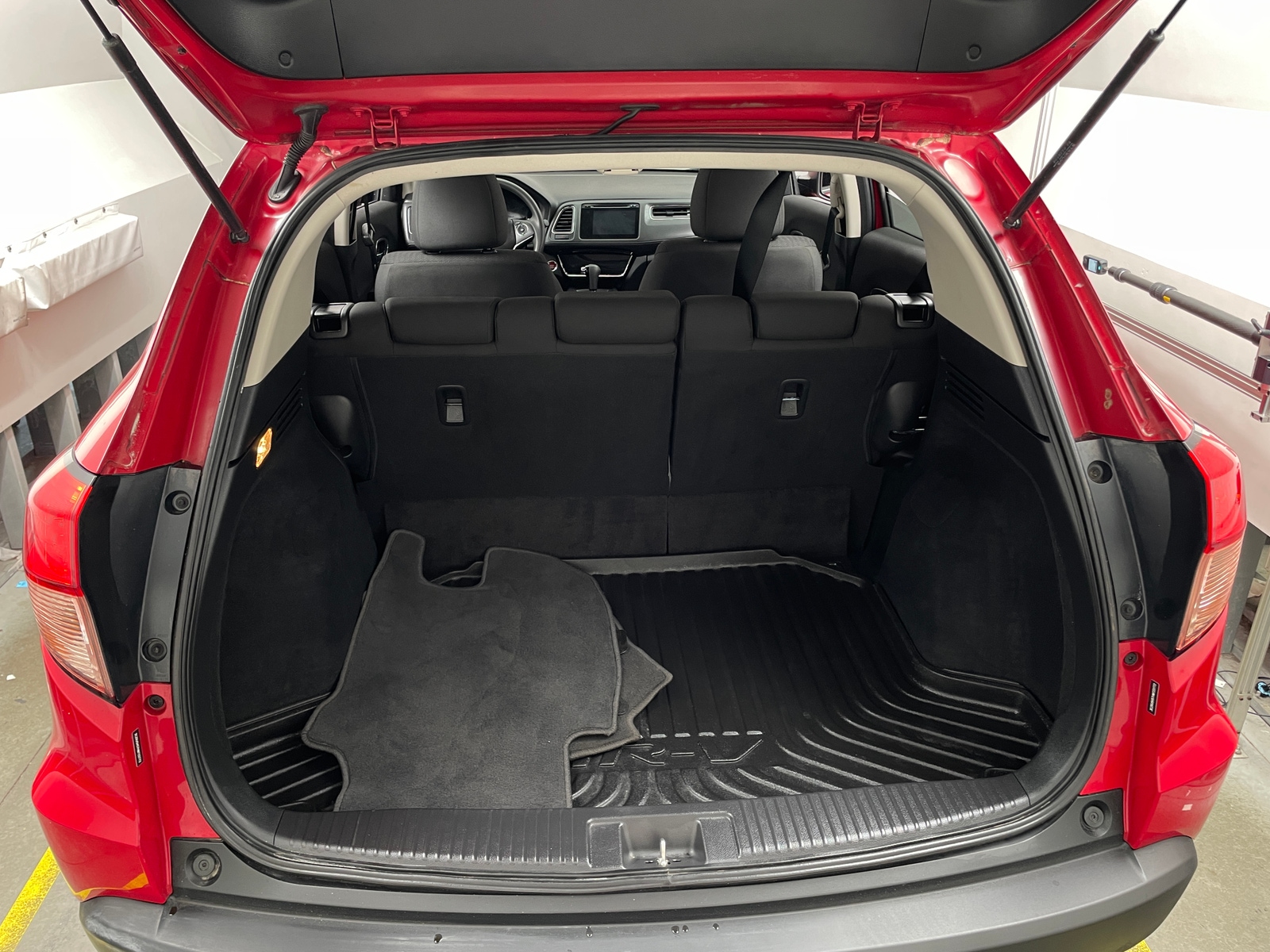 Thumbnail: 2017 Honda HR-V - 7