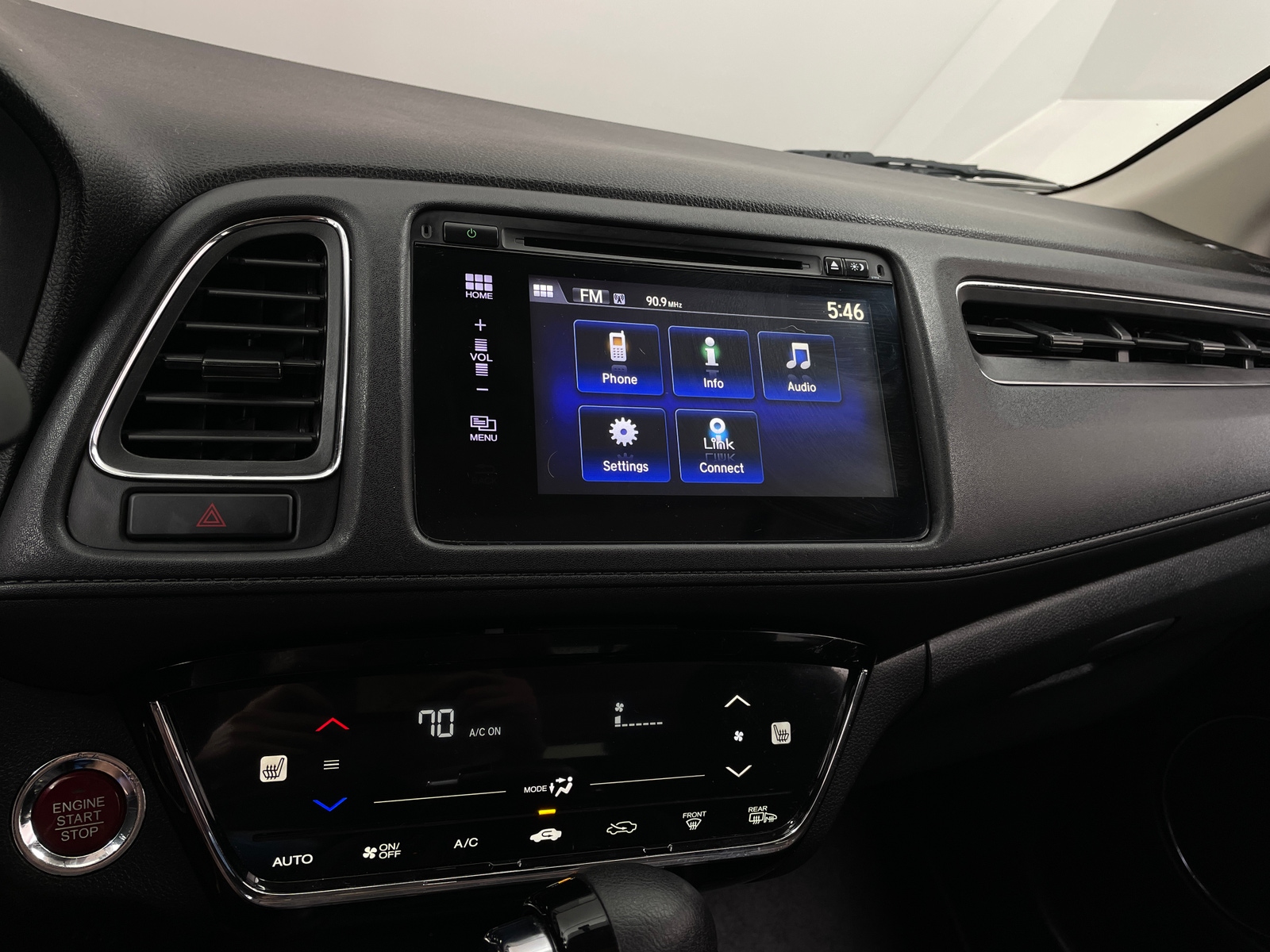 Thumbnail: 2017 Honda HR-V - 4
