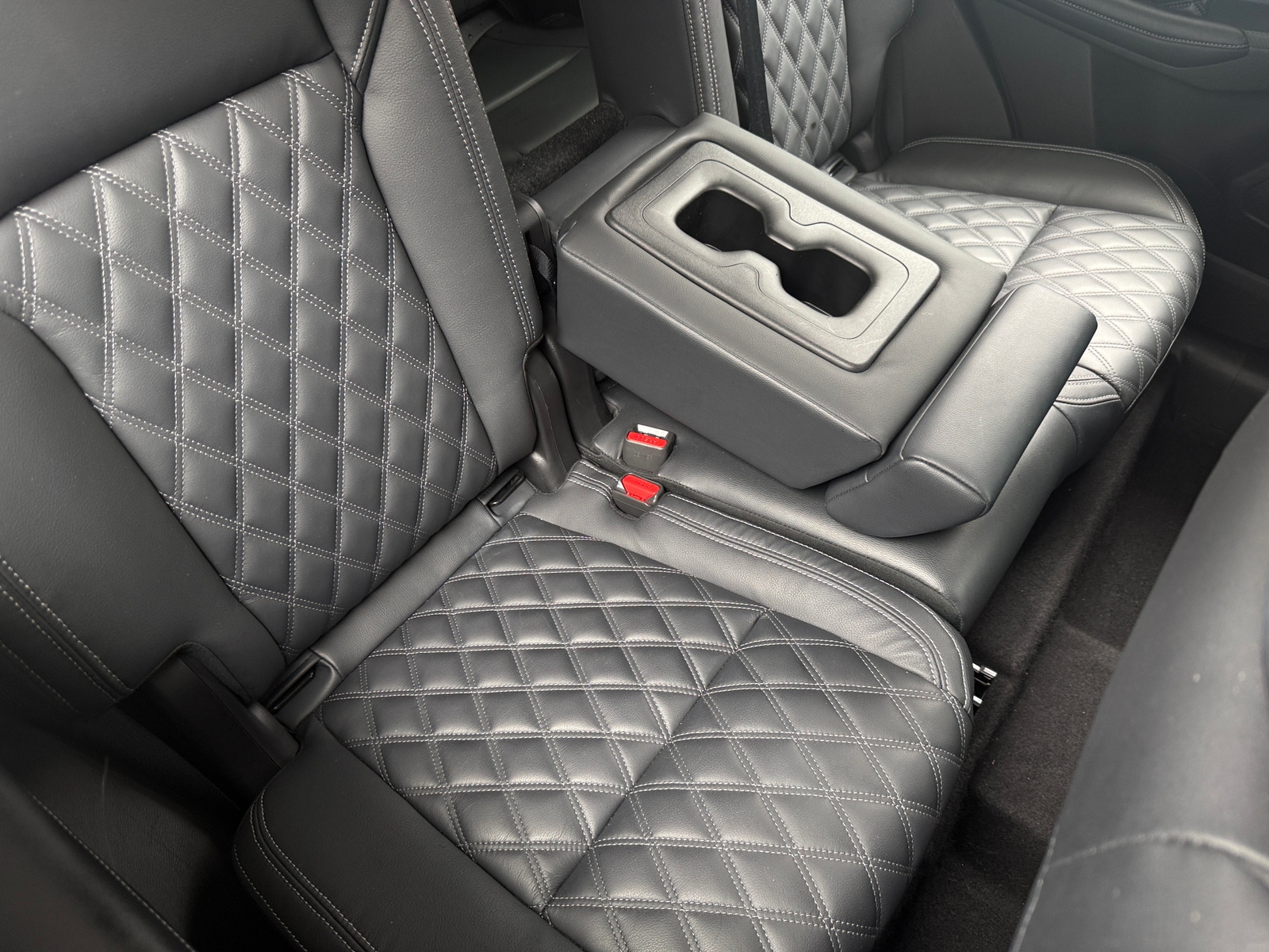 Thumbnail: 2022 Mitsubishi Outlander - 5