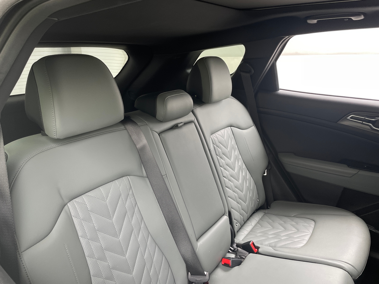 Thumbnail: 2023 Kia Sportage - 5