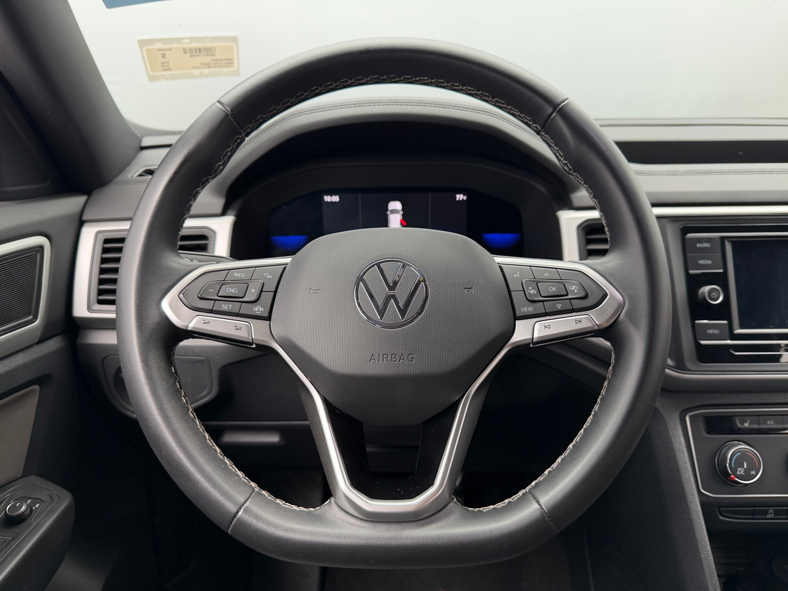 Thumbnail: 2022 Volkswagen Atlas - 5
