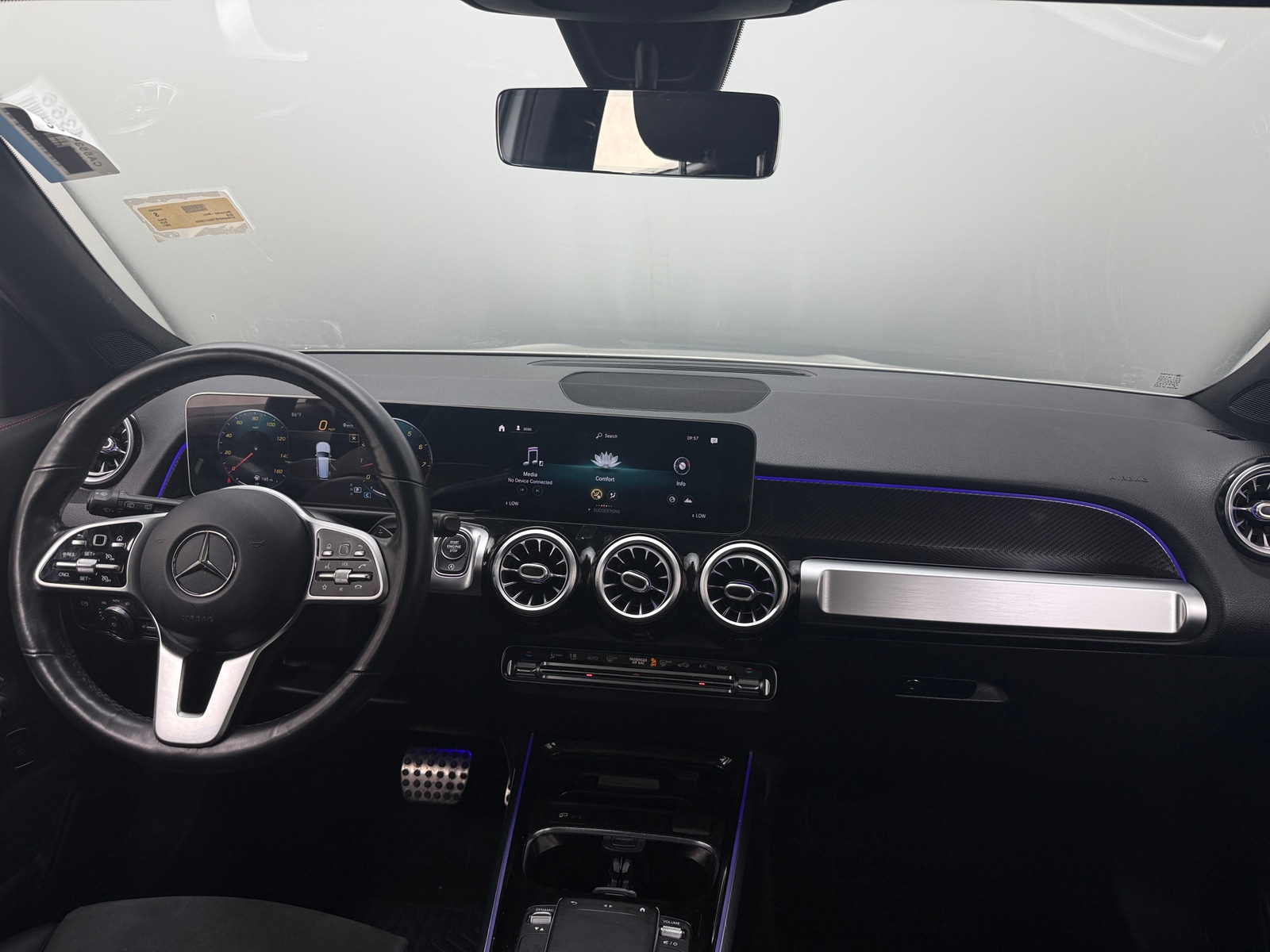 Thumbnail: 2021 Mercedes-Benz GLB - 2