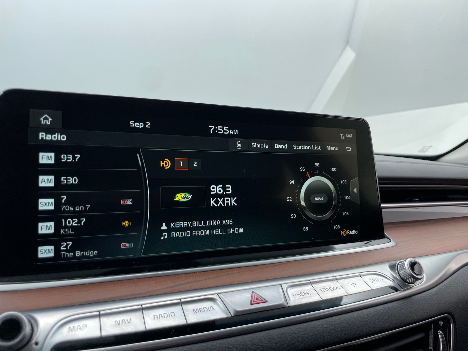 Thumbnail: 2019 Kia K900 - 3