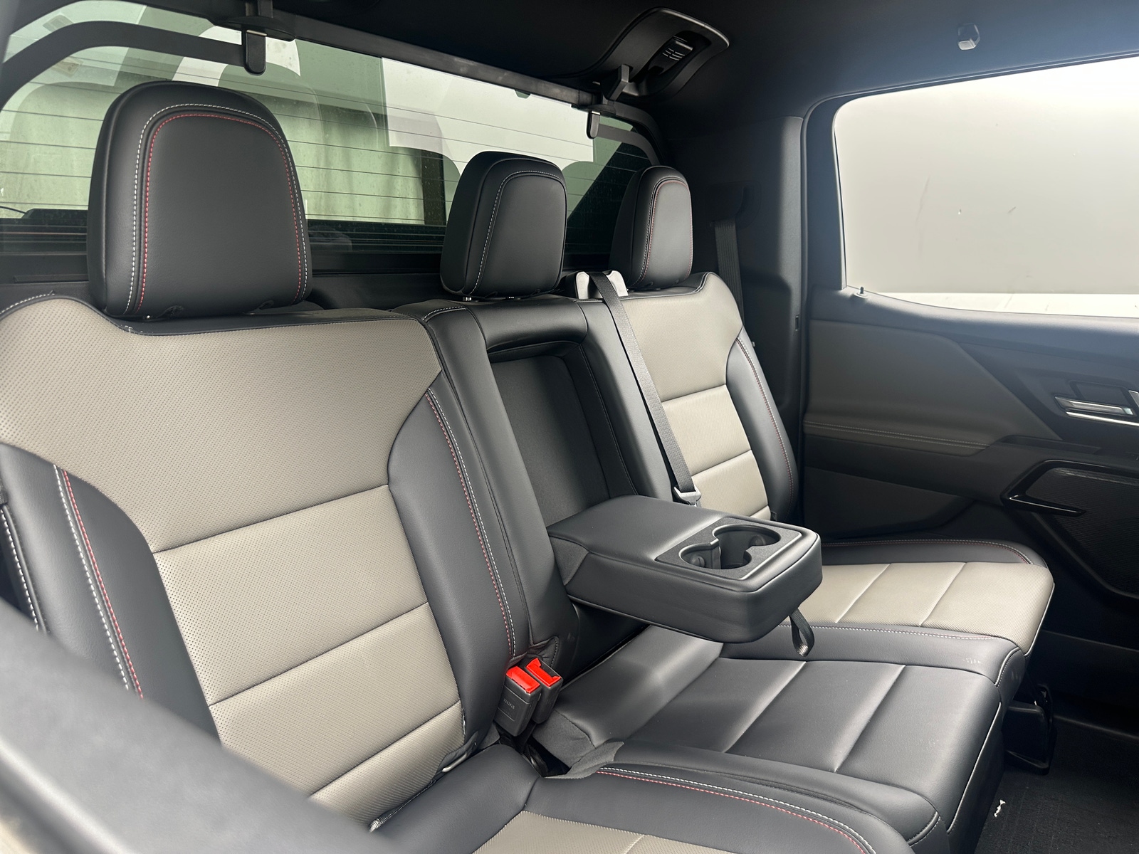 Thumbnail: 2026 Chevrolet Silverado EV - 5