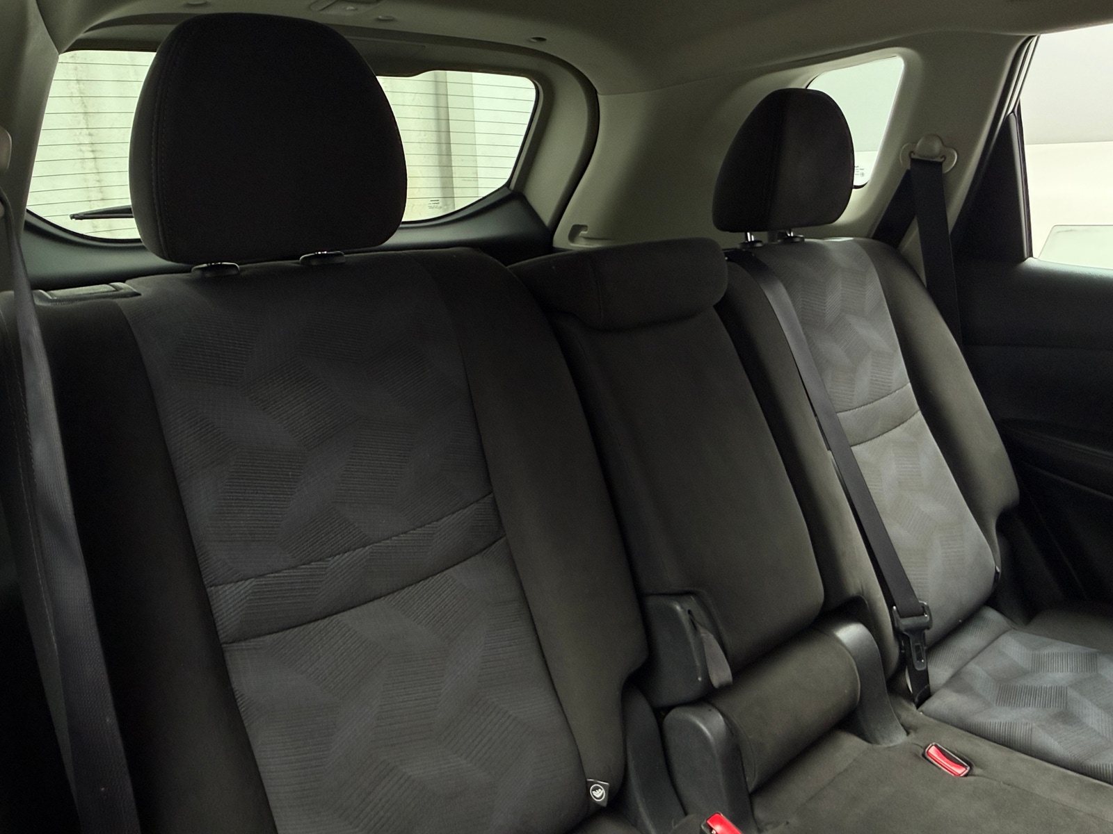 Thumbnail: 2015 Nissan Rogue - 6