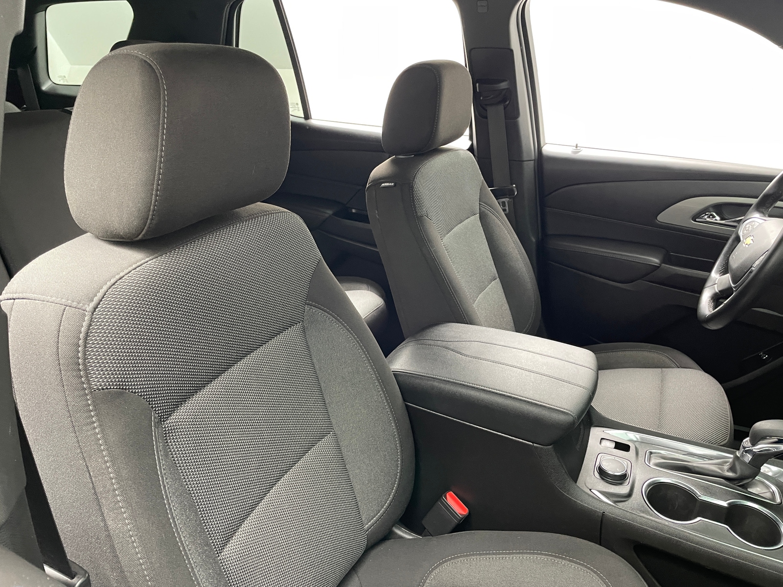 Thumbnail: 2023 Chevrolet Traverse - 2