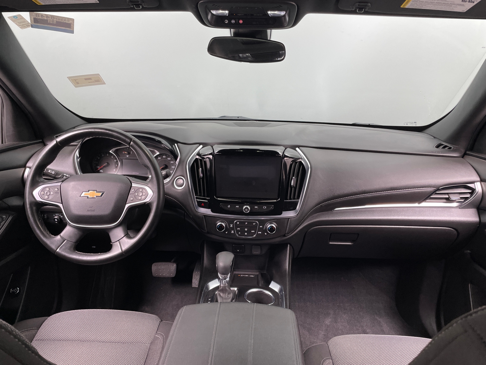 Thumbnail: 2023 Chevrolet Traverse - 3