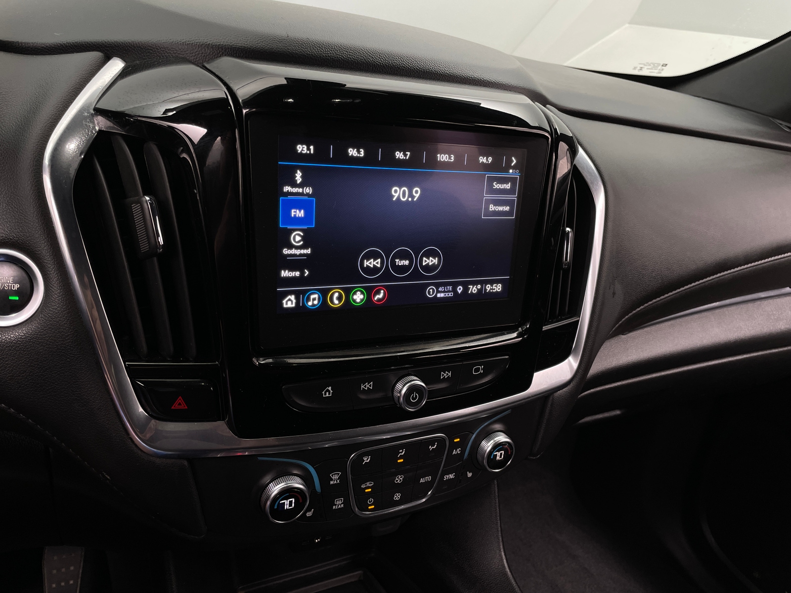 Thumbnail: 2023 Chevrolet Traverse - 4