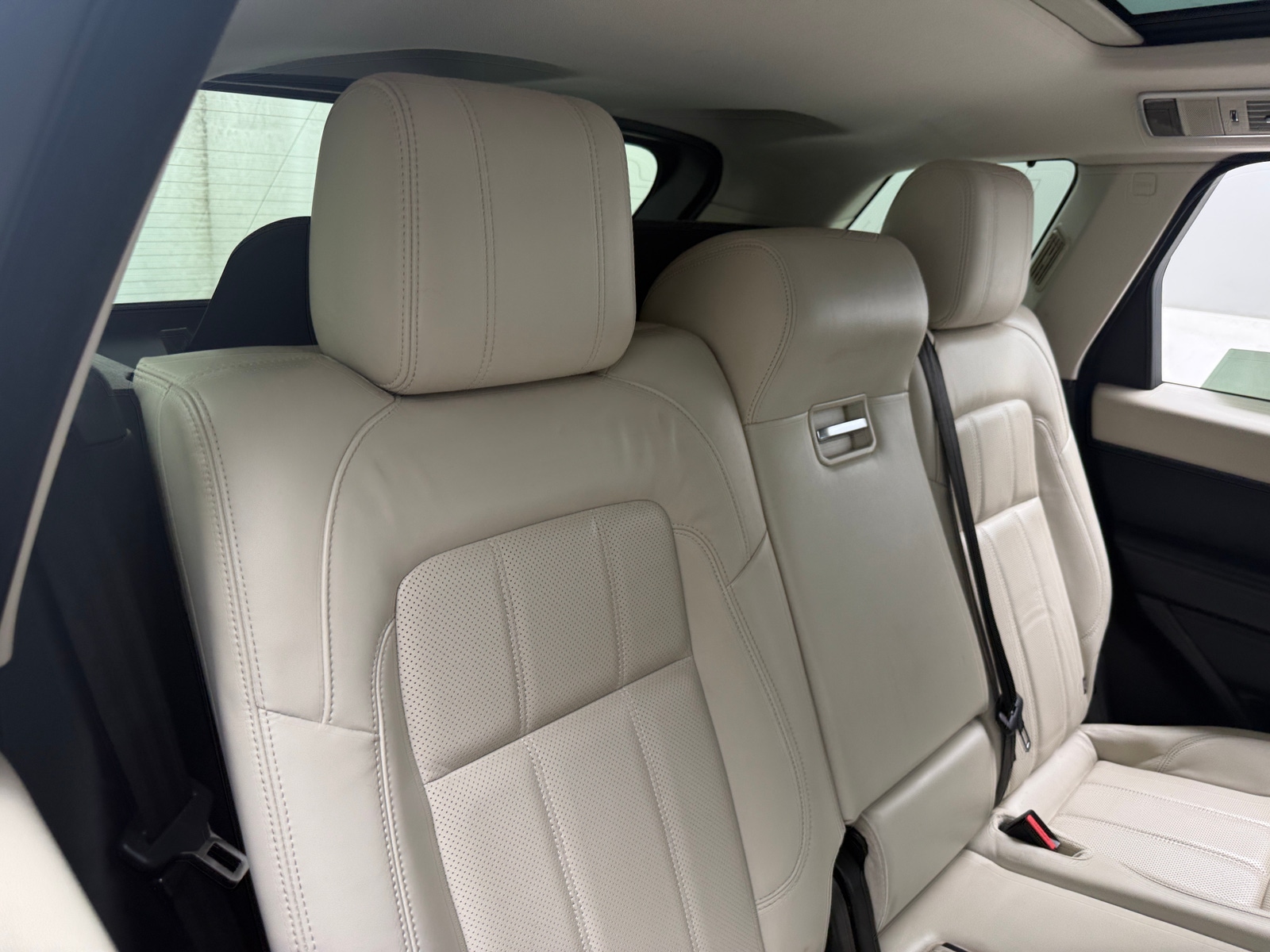 Thumbnail: 2020 Land Rover Range Rover Sport - 5