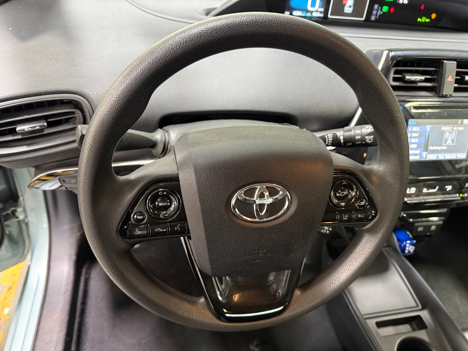Thumbnail: 2019 Toyota Prius - 5