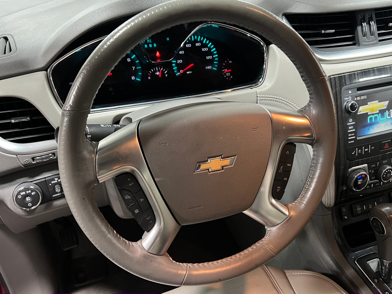 Thumbnail: 2014 Chevrolet Traverse - 4