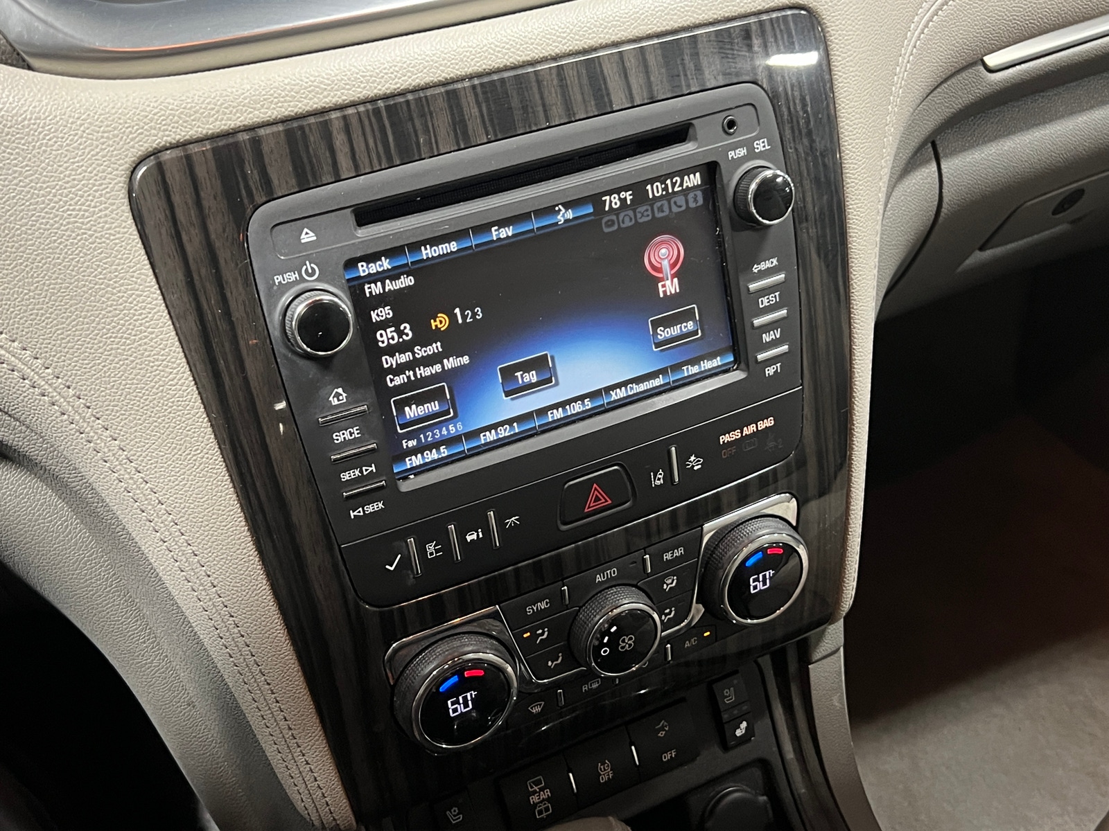 Thumbnail: 2014 Chevrolet Traverse - 3