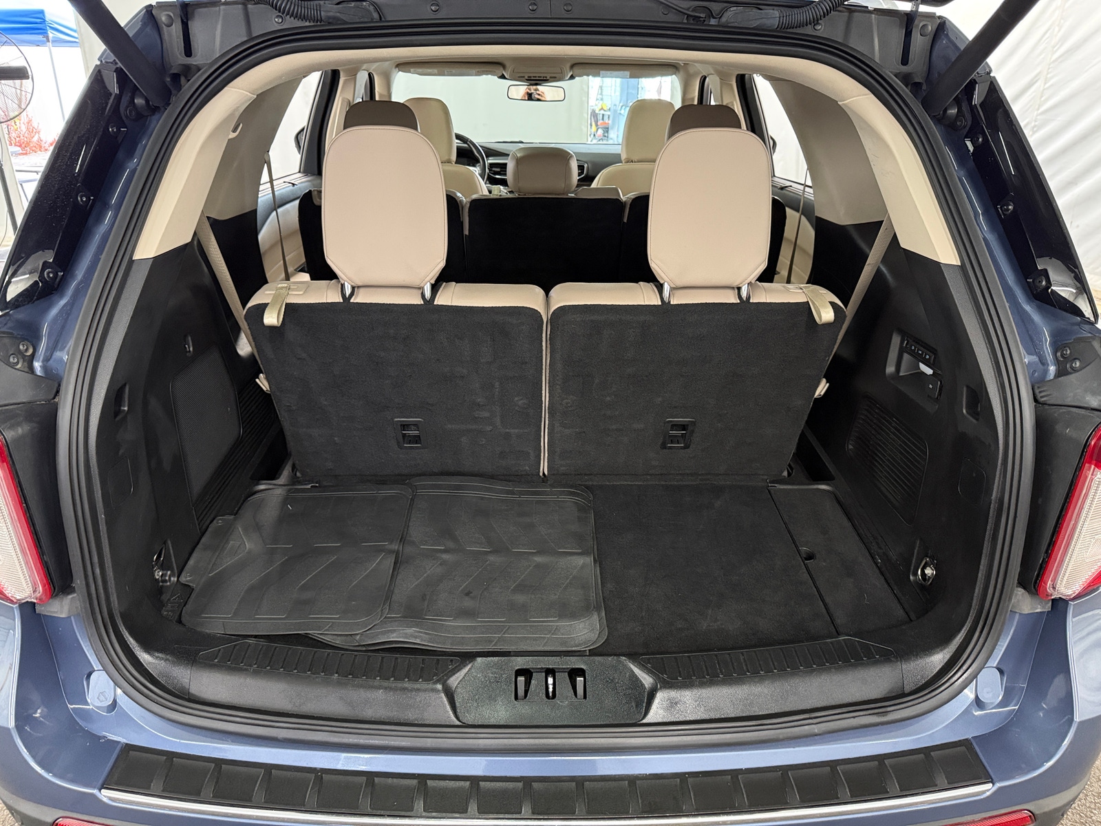 Thumbnail: 2021 Ford Explorer - 6