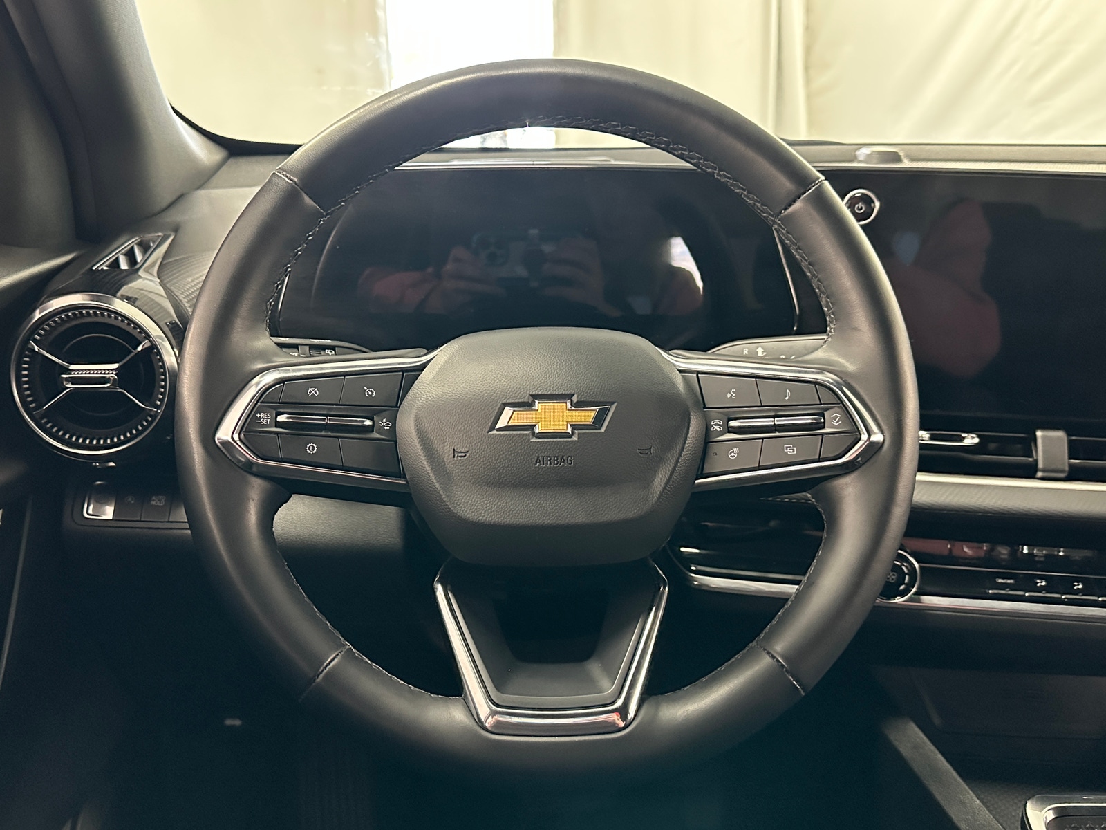 Thumbnail: 2025 Chevrolet Equinox - 5