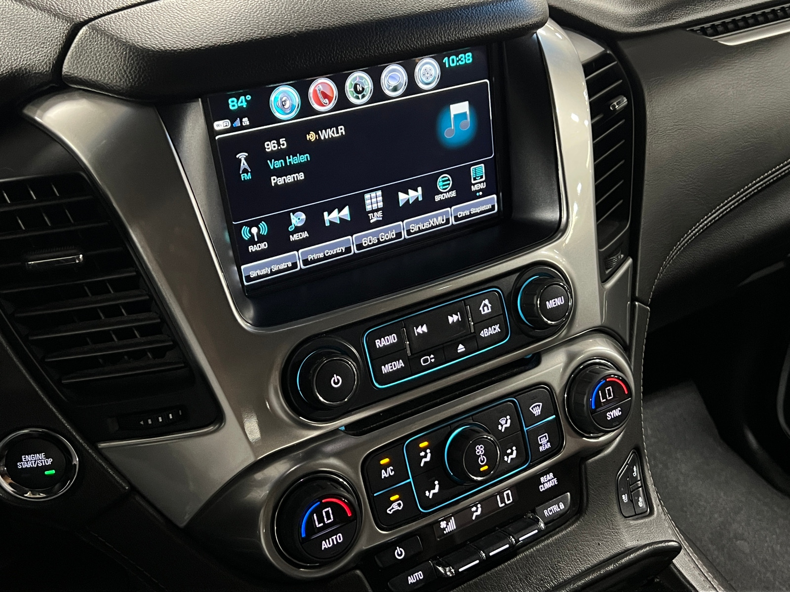 Thumbnail: 2020 Chevrolet Suburban - 3