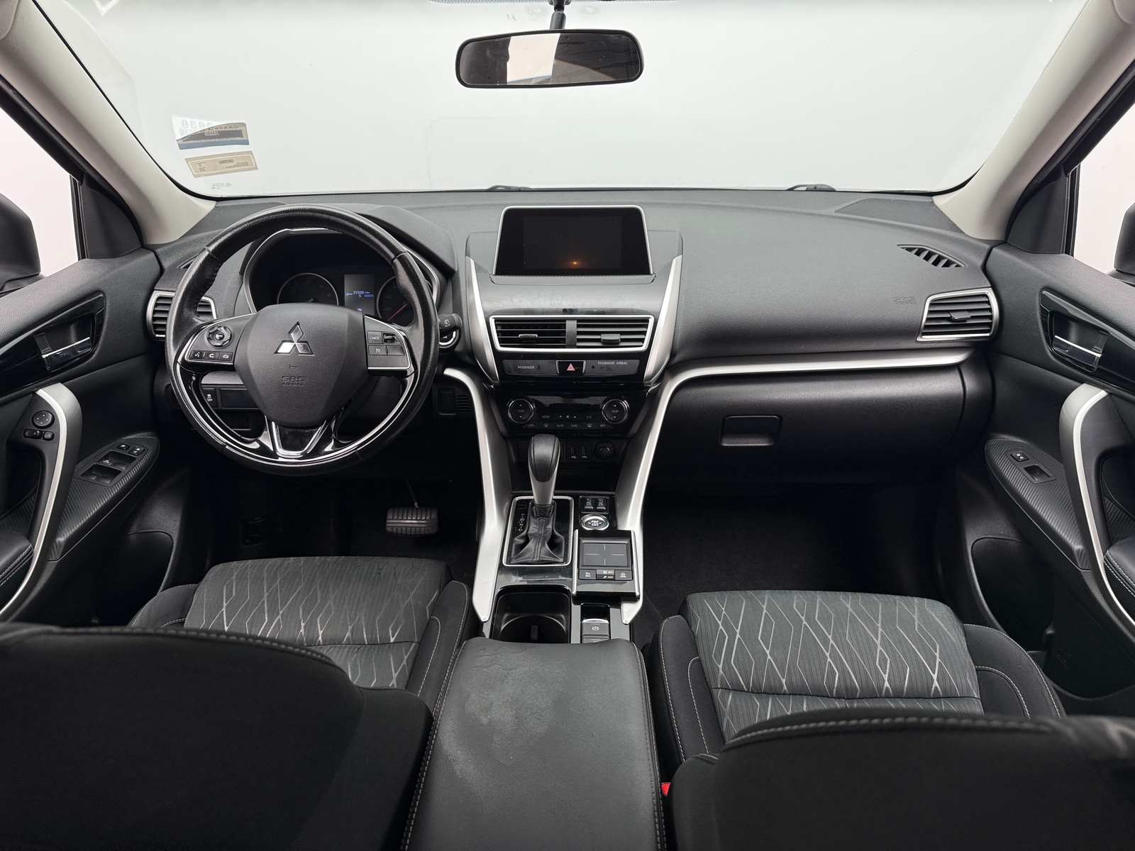 Thumbnail: 2018 Mitsubishi Eclipse Cross - 3
