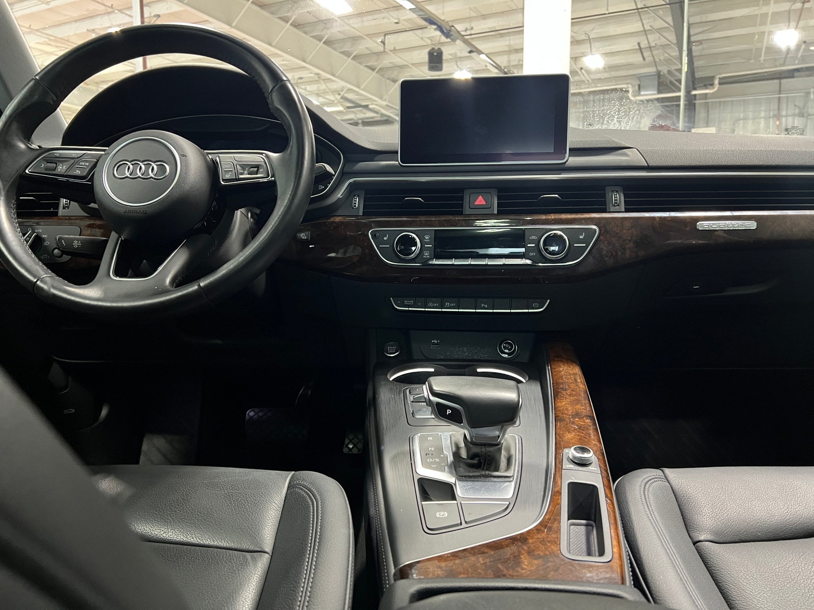 Thumbnail: 2019 Audi A4 - 2